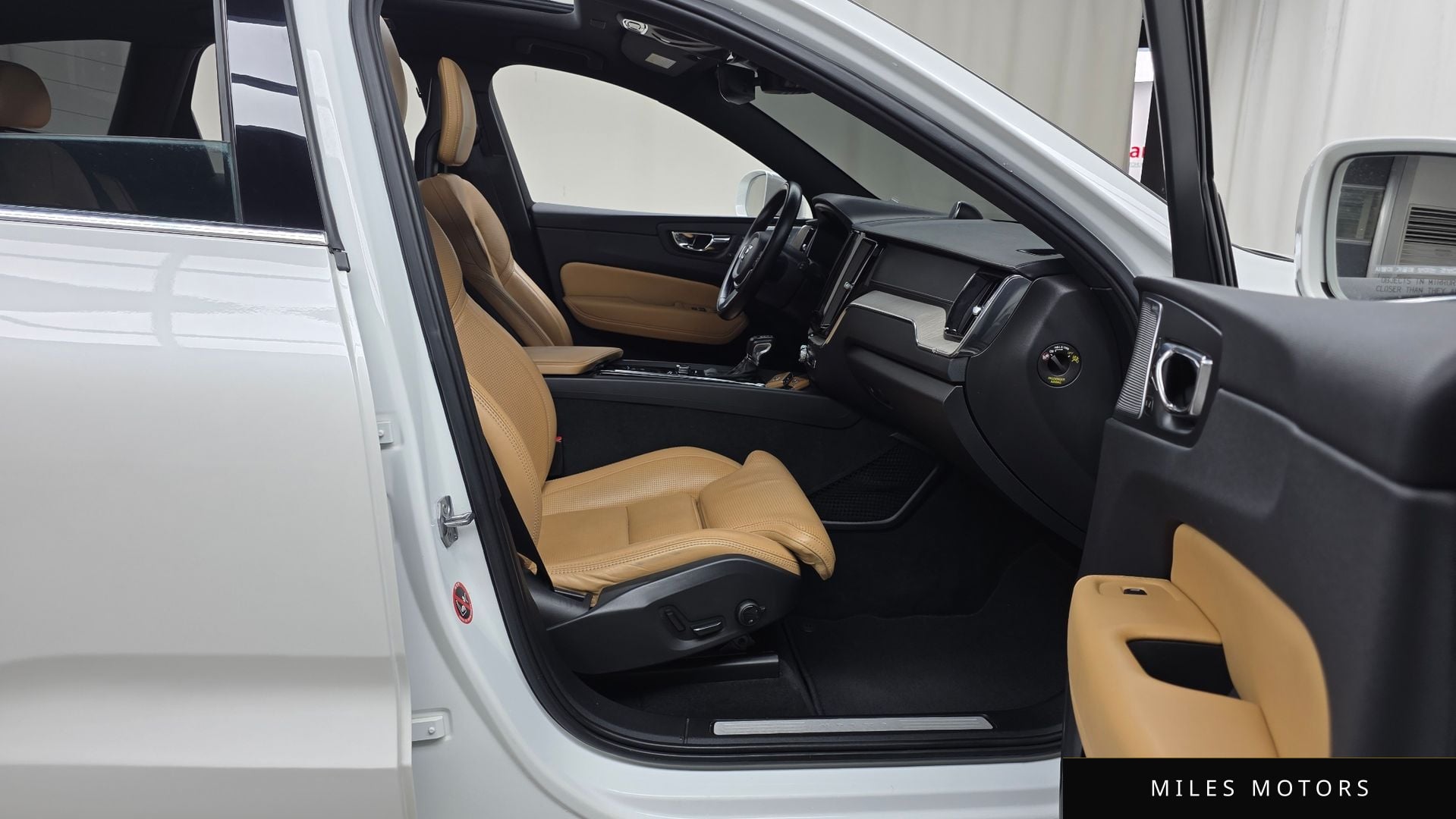 Volvo XC60 2018 — миниатюра 11