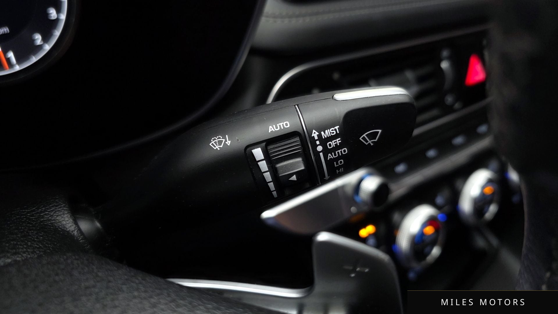 Genesis 뉴 G70 2022 — миниатюра 24