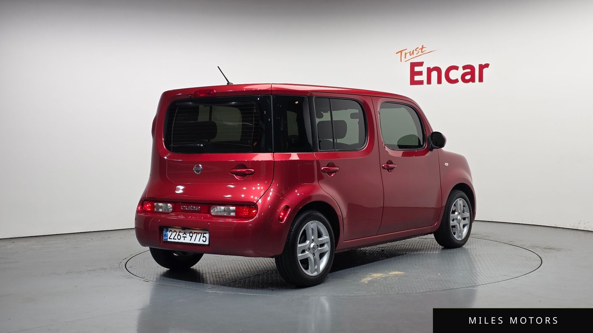 Nissan 큐브 2011 — миниатюра 2