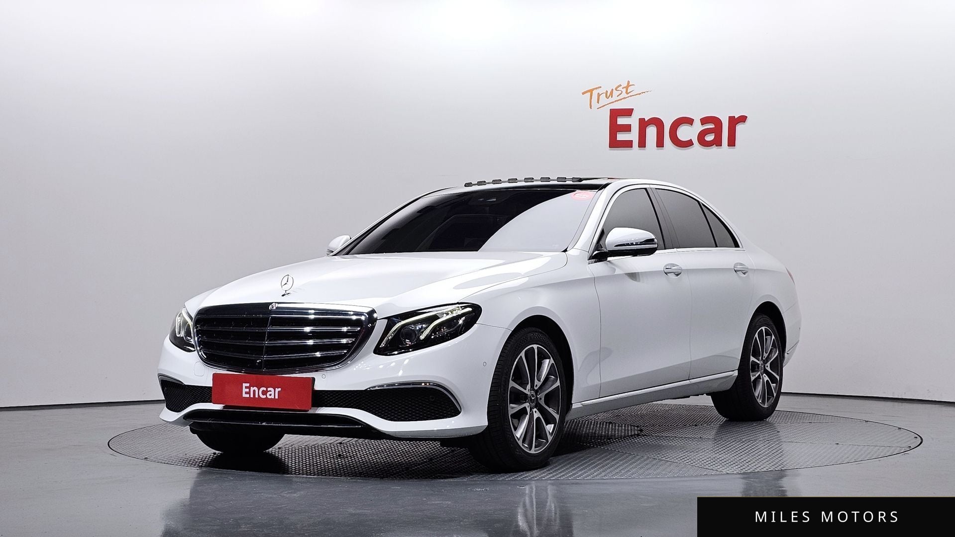 Mercedes-Benz E-Class W213 2018 — фото 1 из 12