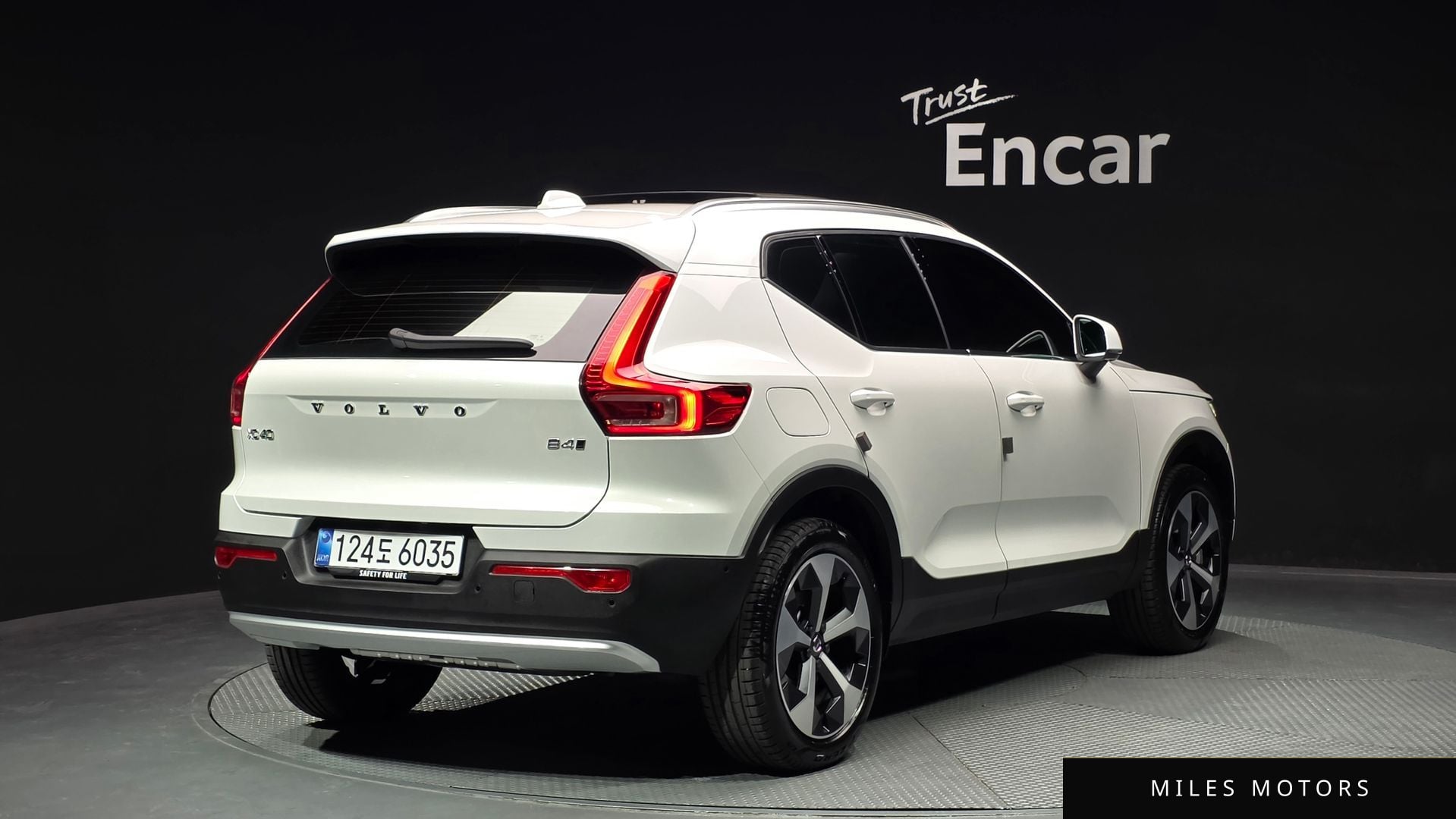 Volvo XC40 2026 — миниатюра 2