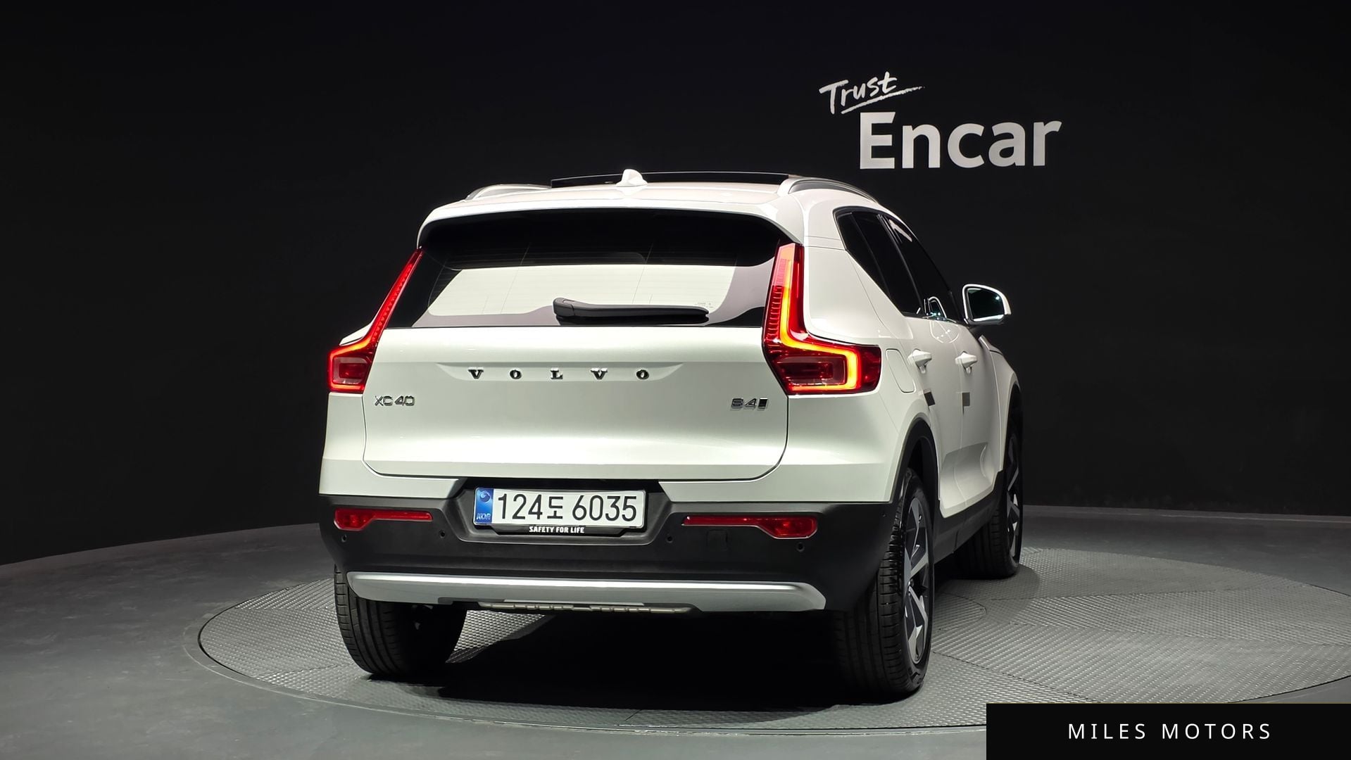 Volvo XC40 2026 — миниатюра 4