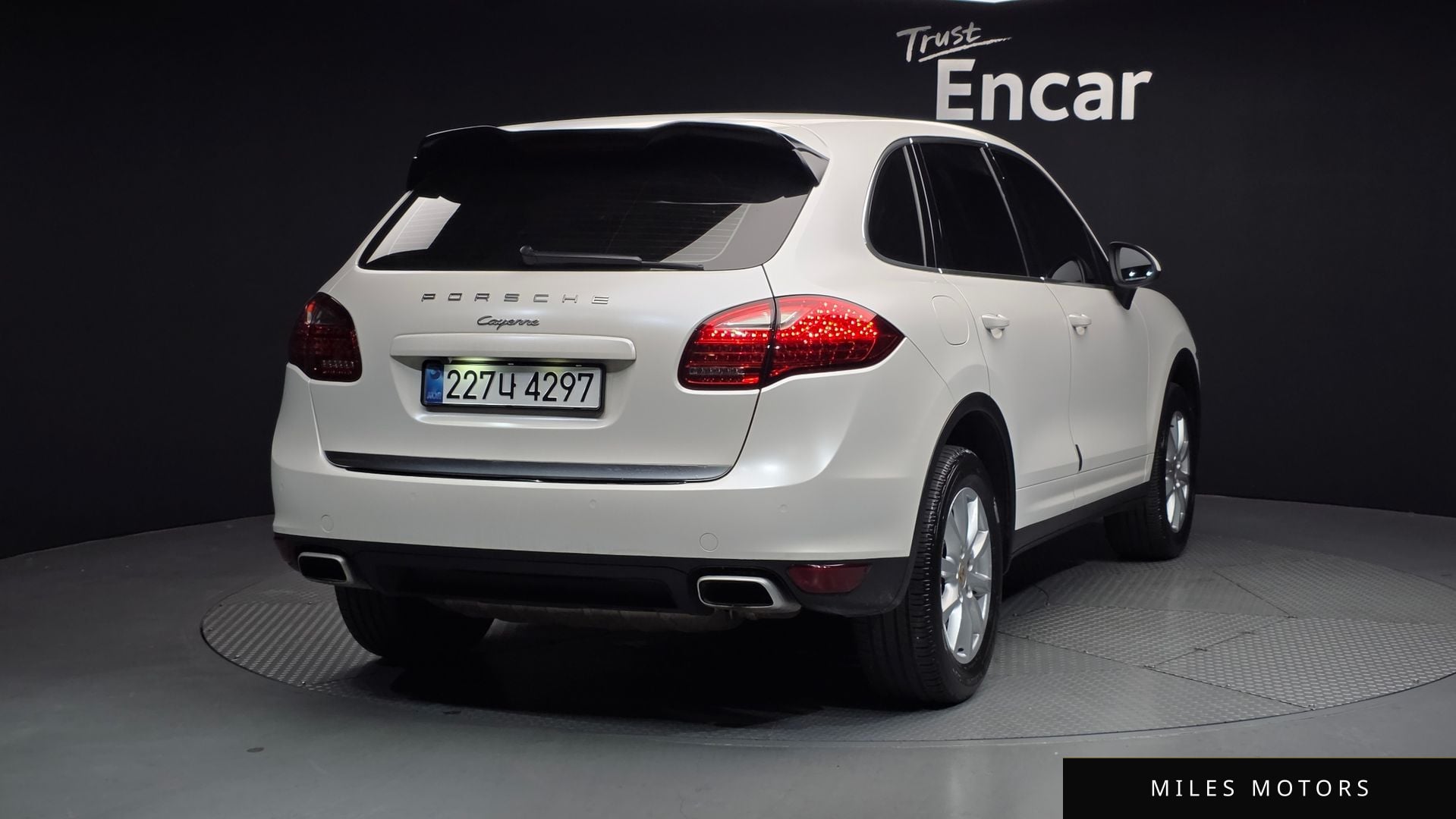 Porsche Cayenne 2012 — миниатюра 2