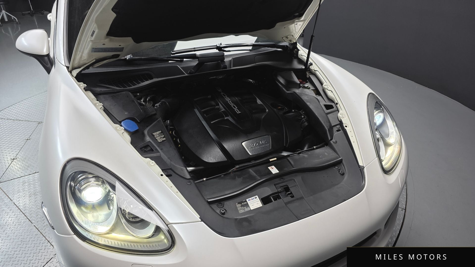 Porsche Cayenne 2012 — миниатюра 6