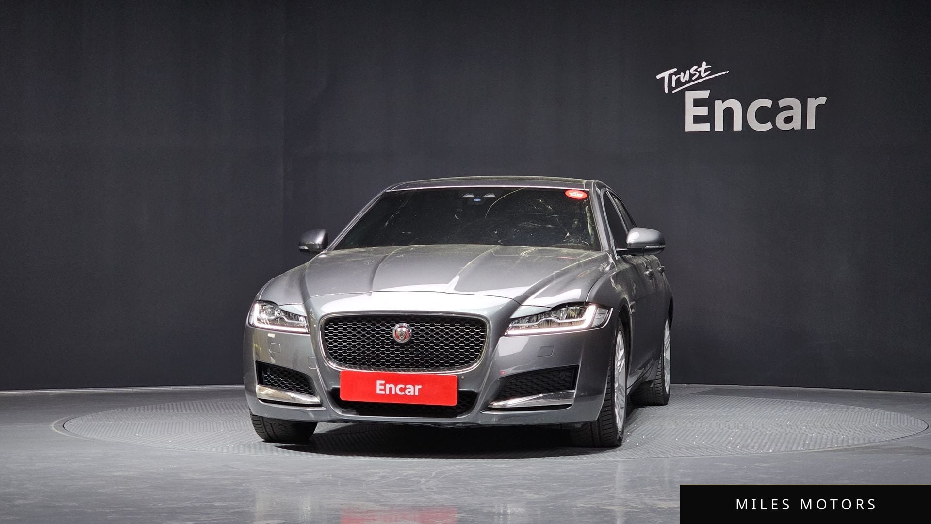 Jaguar XF (X260) 2019 — миниатюра 3