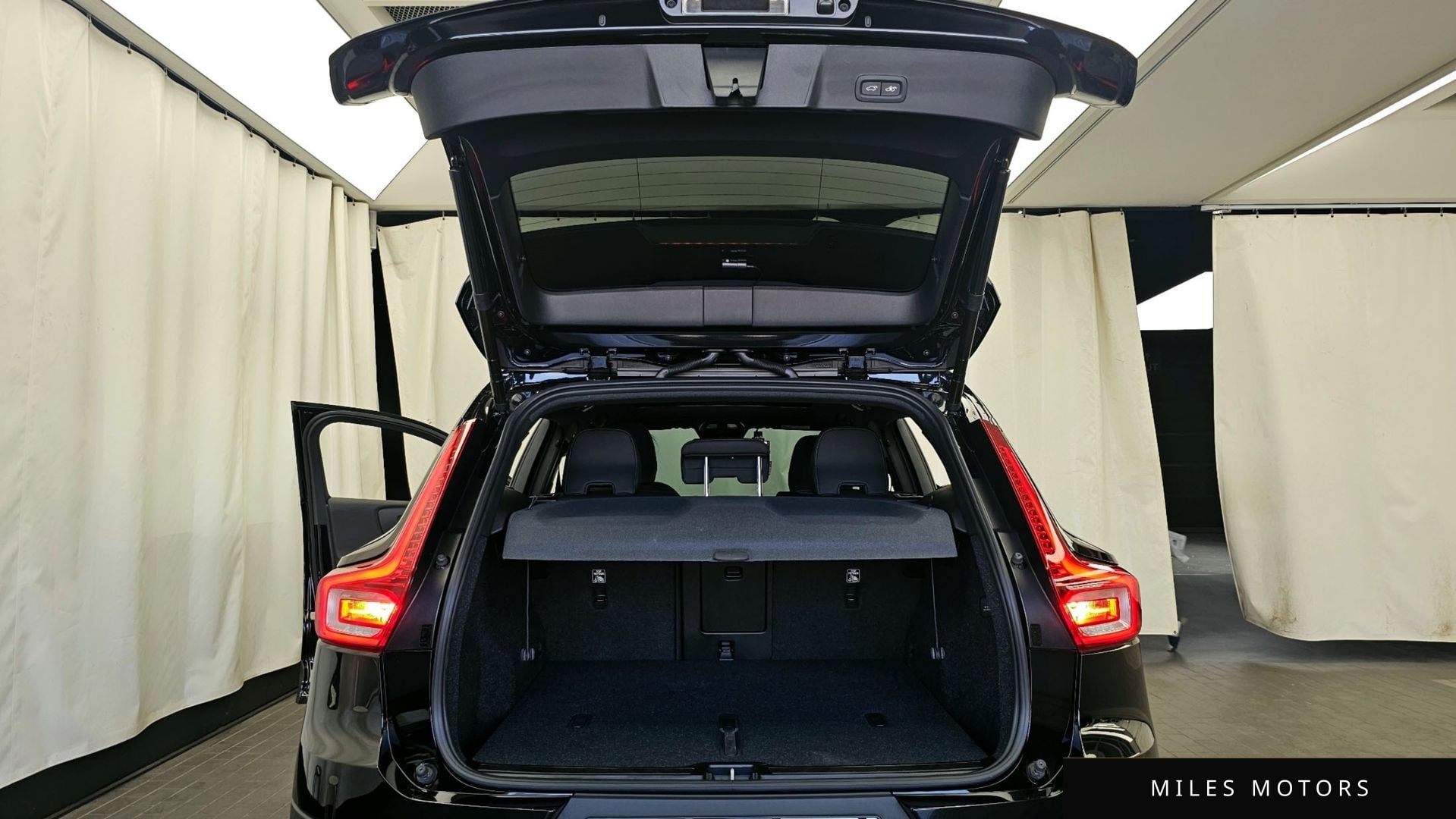 Volvo XC40 2025 — миниатюра 5