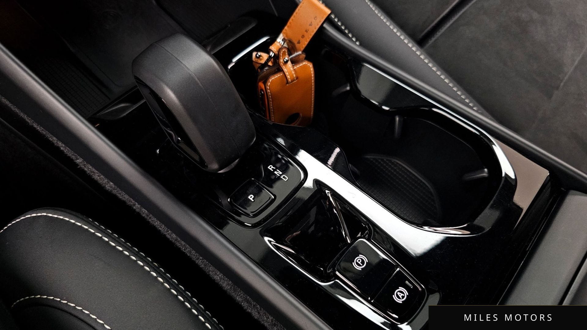 Volvo XC40 2025 — миниатюра 12