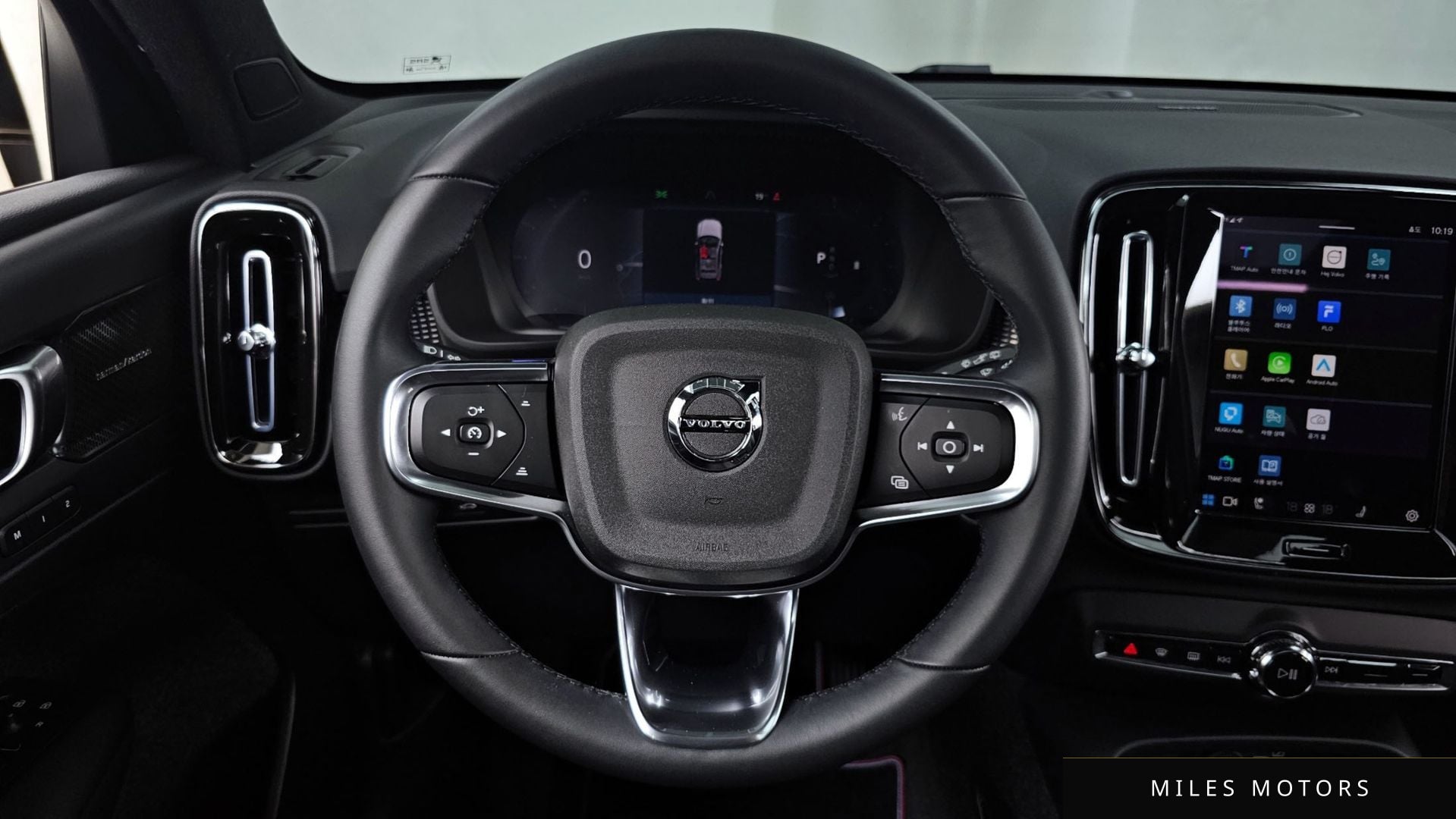 Volvo XC40 2025 — миниатюра 13