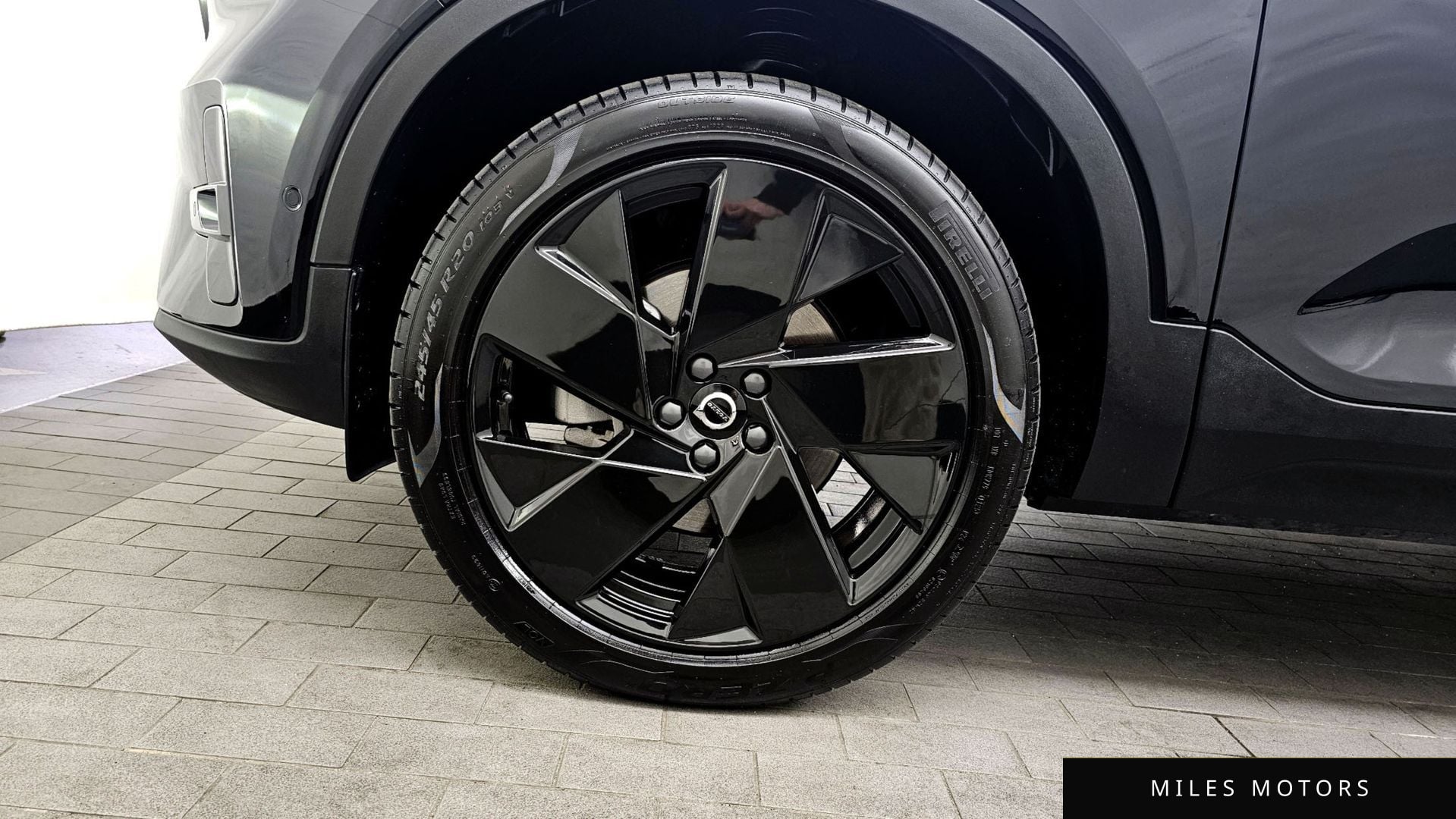 Volvo XC40 2025 — миниатюра 19