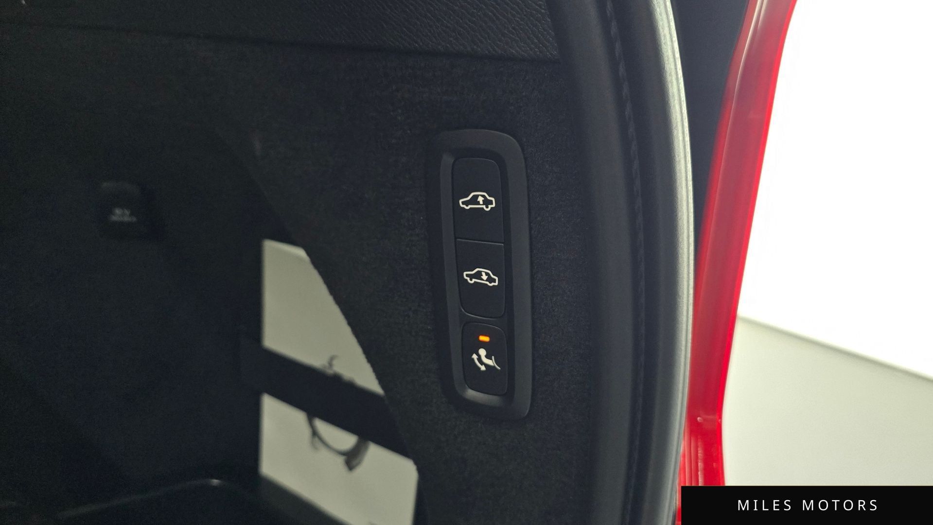 Volvo XC90 2024 — миниатюра 32