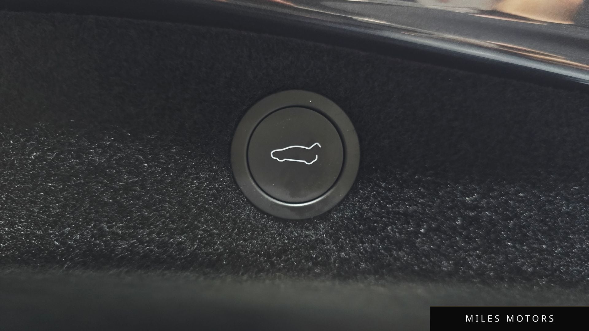 Tesla 모델 3 2024 — миниатюра 24