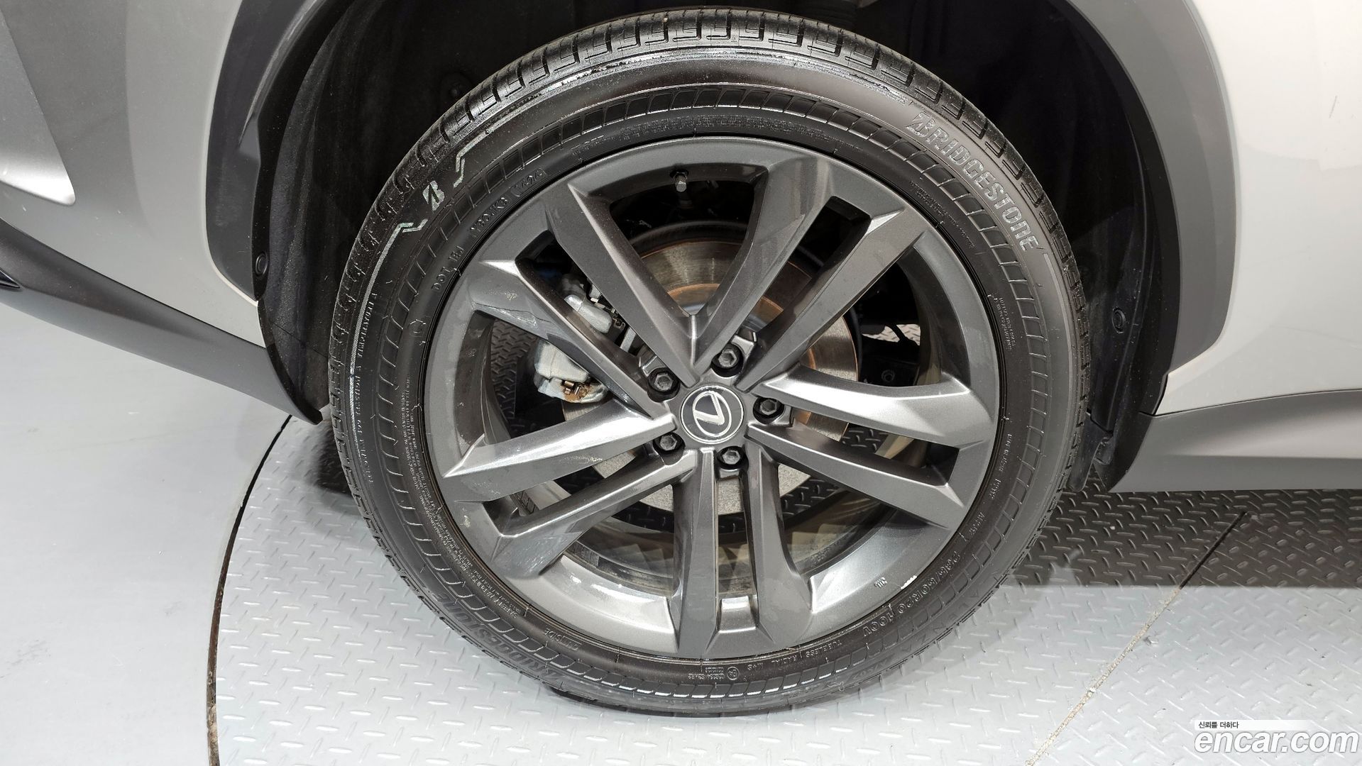 Лексус NX350h 2025 — миниатюра 5