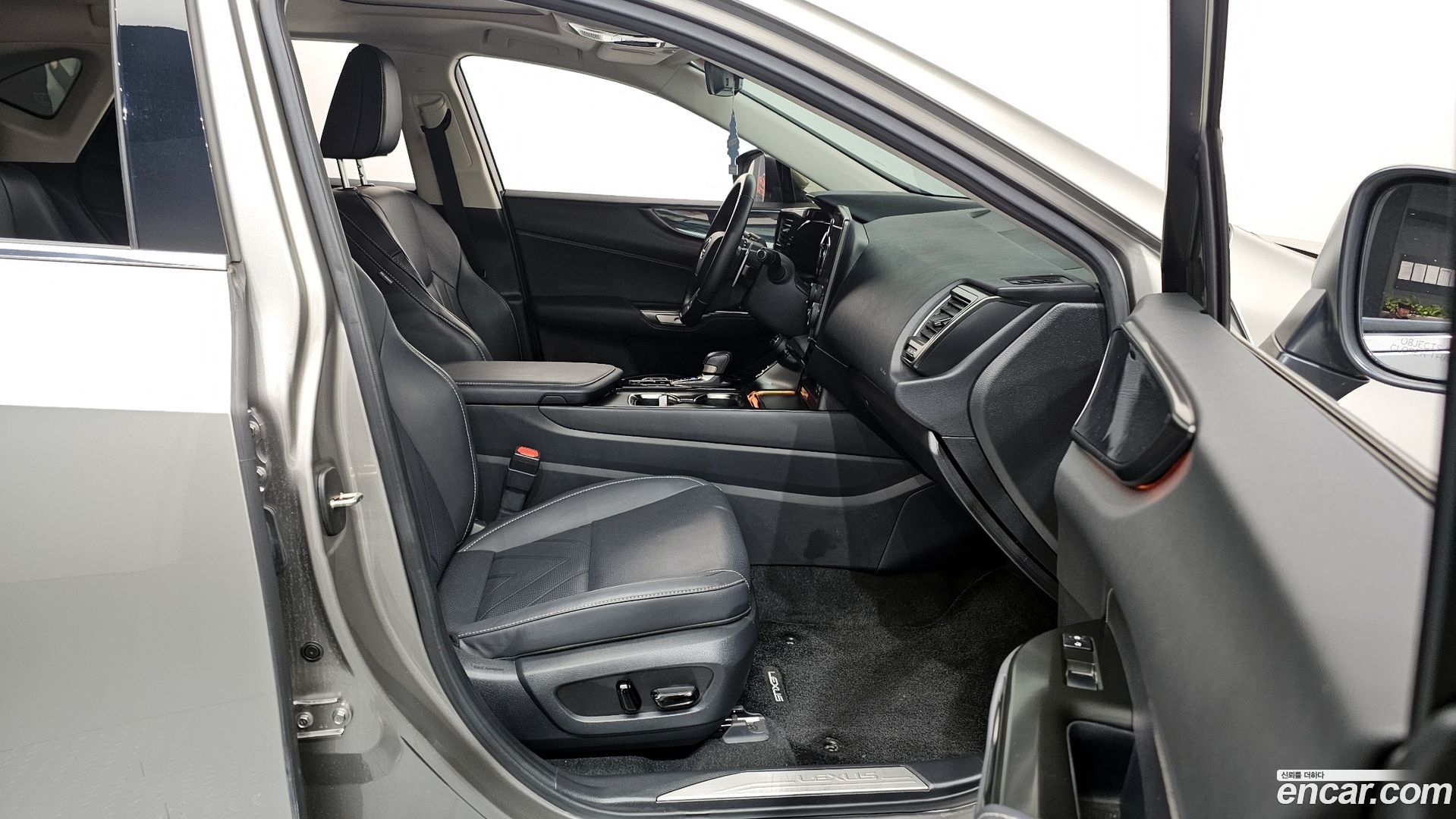 Лексус NX350h 2025 — миниатюра 17
