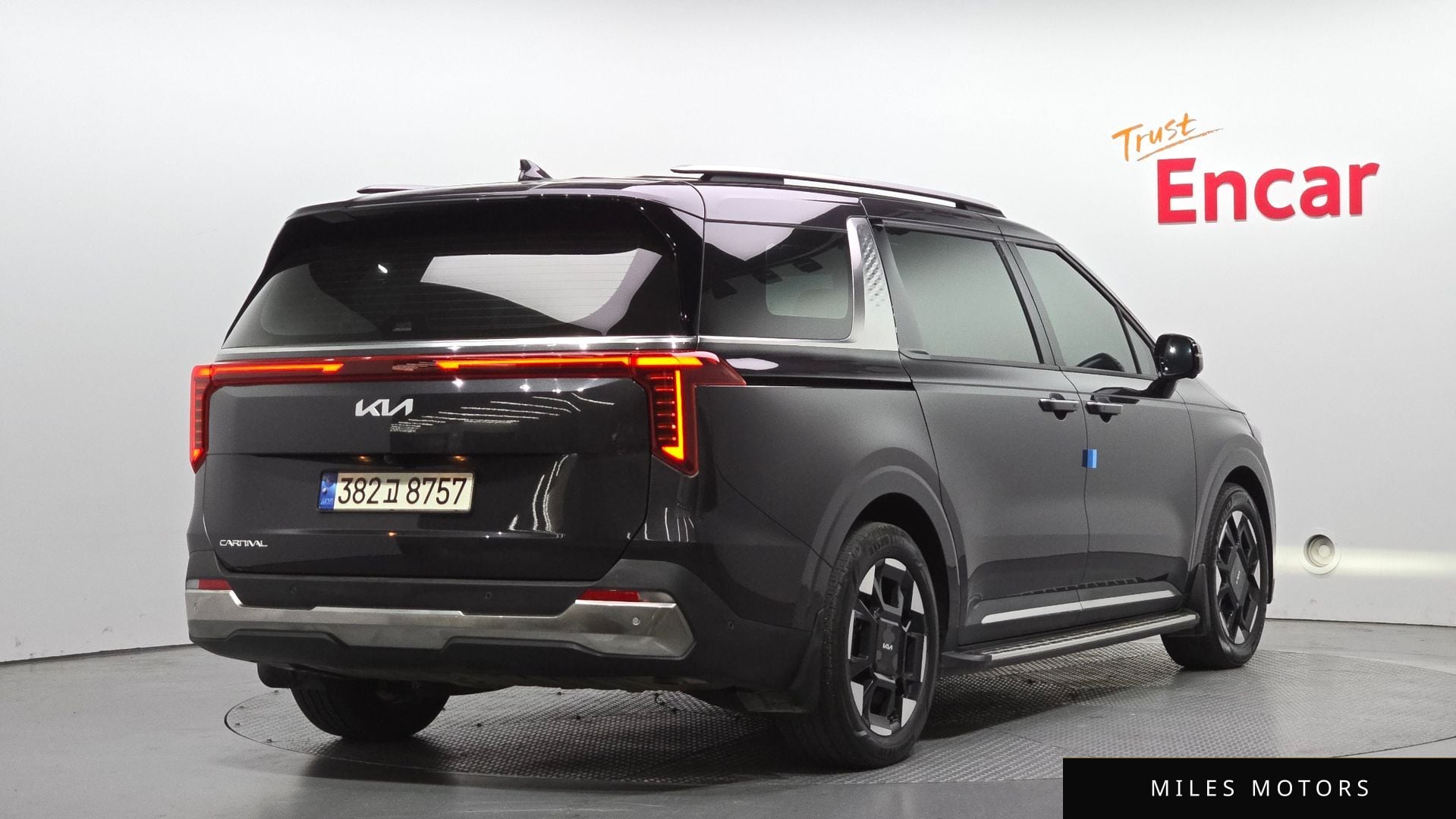 Kia Canival 2024 — миниатюра 2
