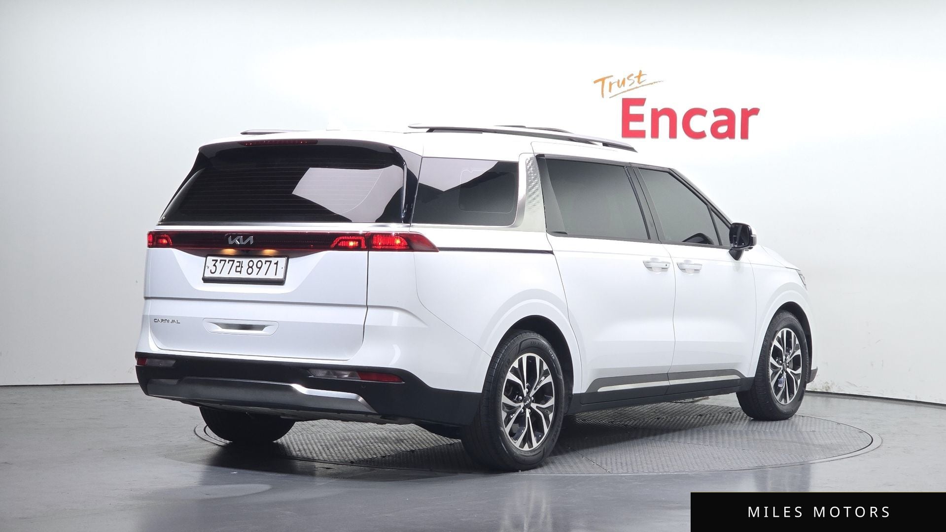 Kia Carnival 2022 — миниатюра 2