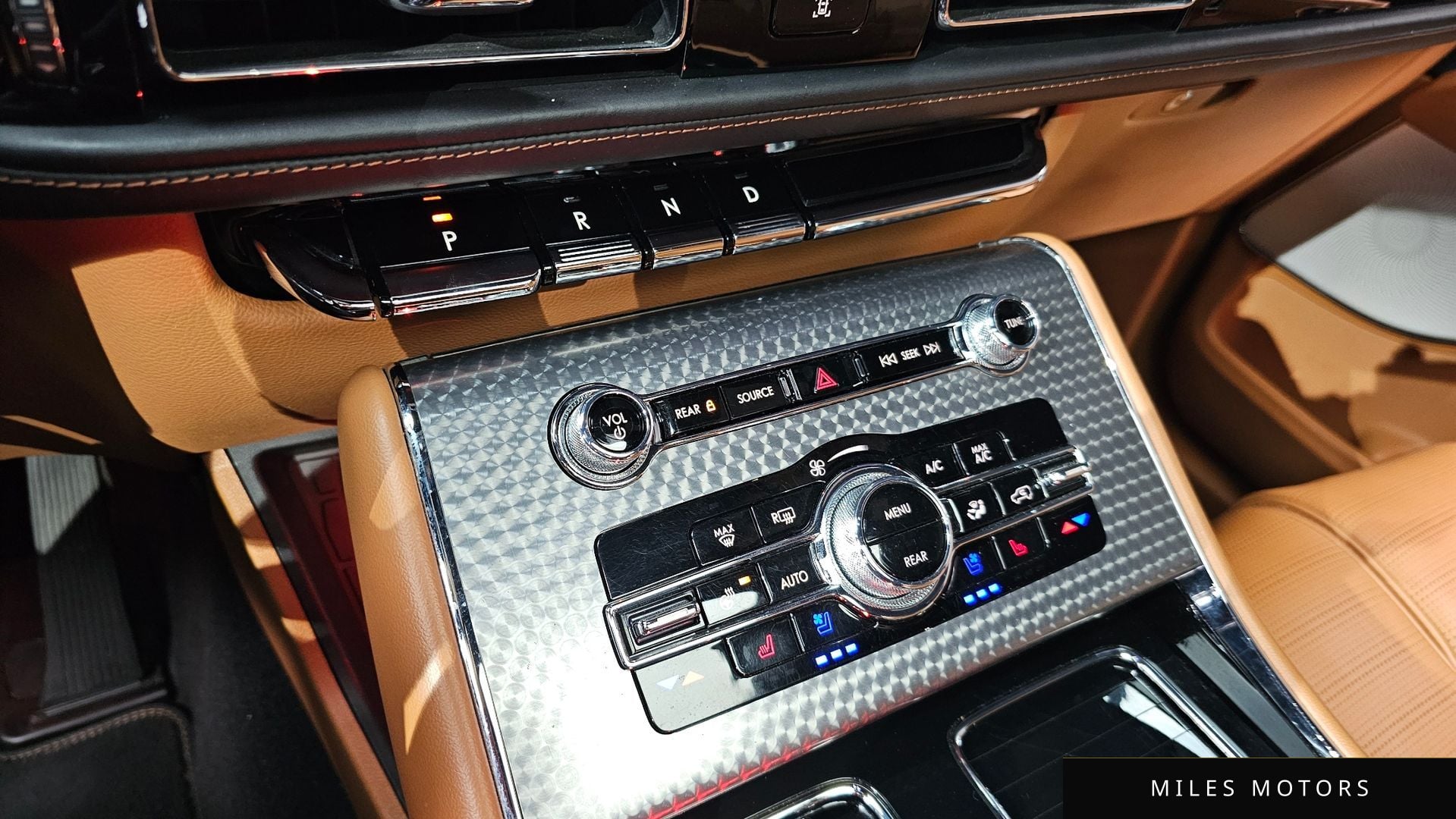 Lincoln Aviator 2022 — миниатюра 12