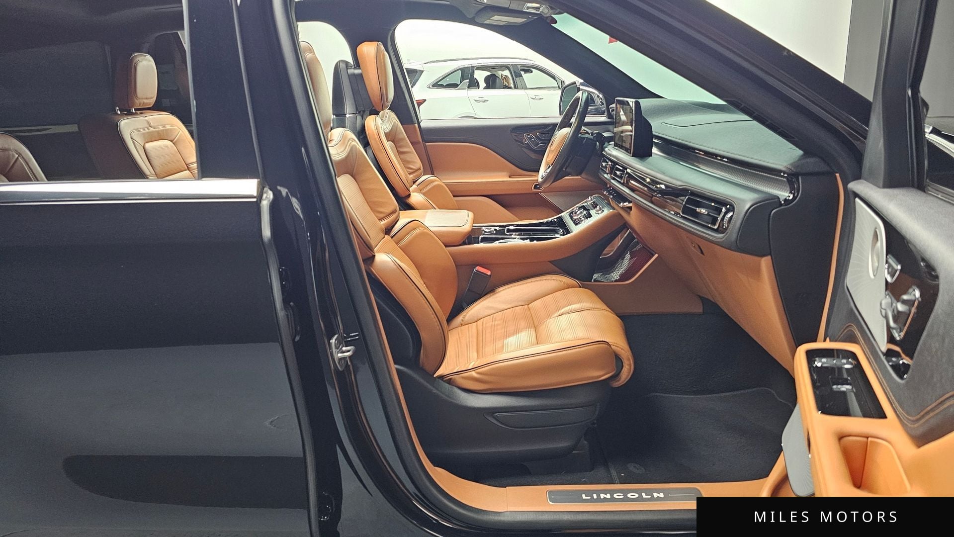 Lincoln Aviator 2022 — миниатюра 16