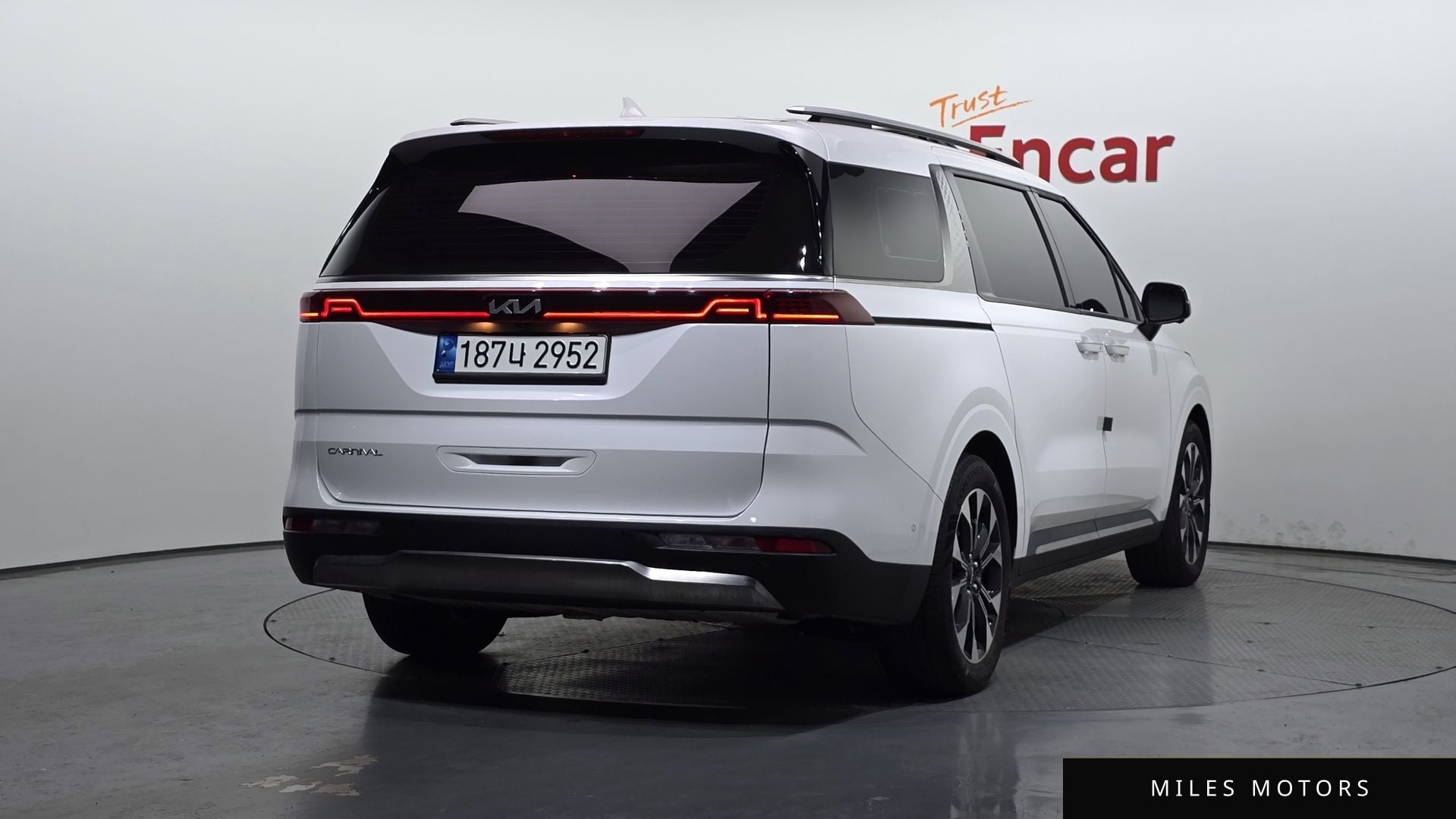 Kia Carnival 2023 — миниатюра 2