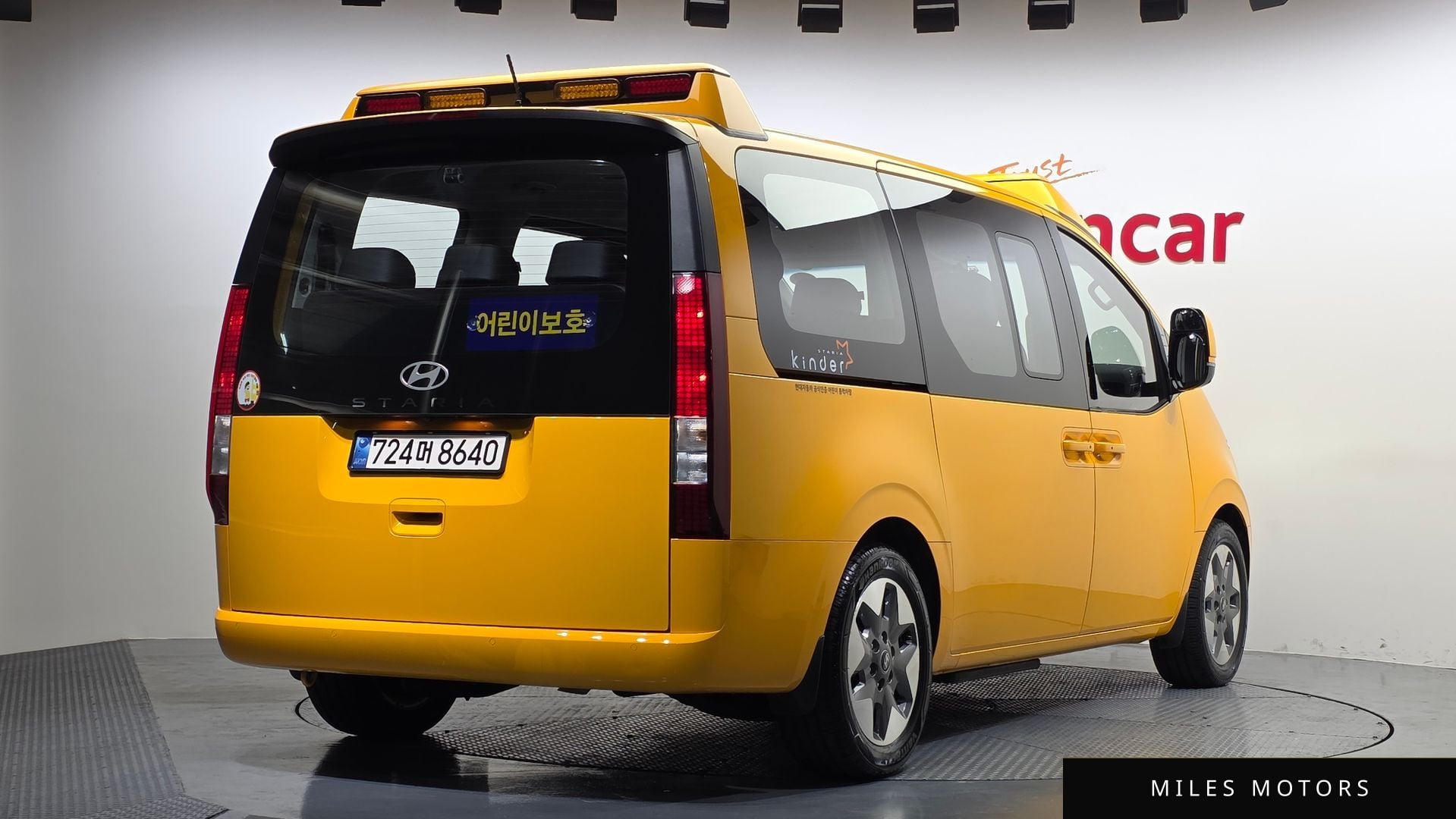Hyundai Staria 2025 — миниатюра 2
