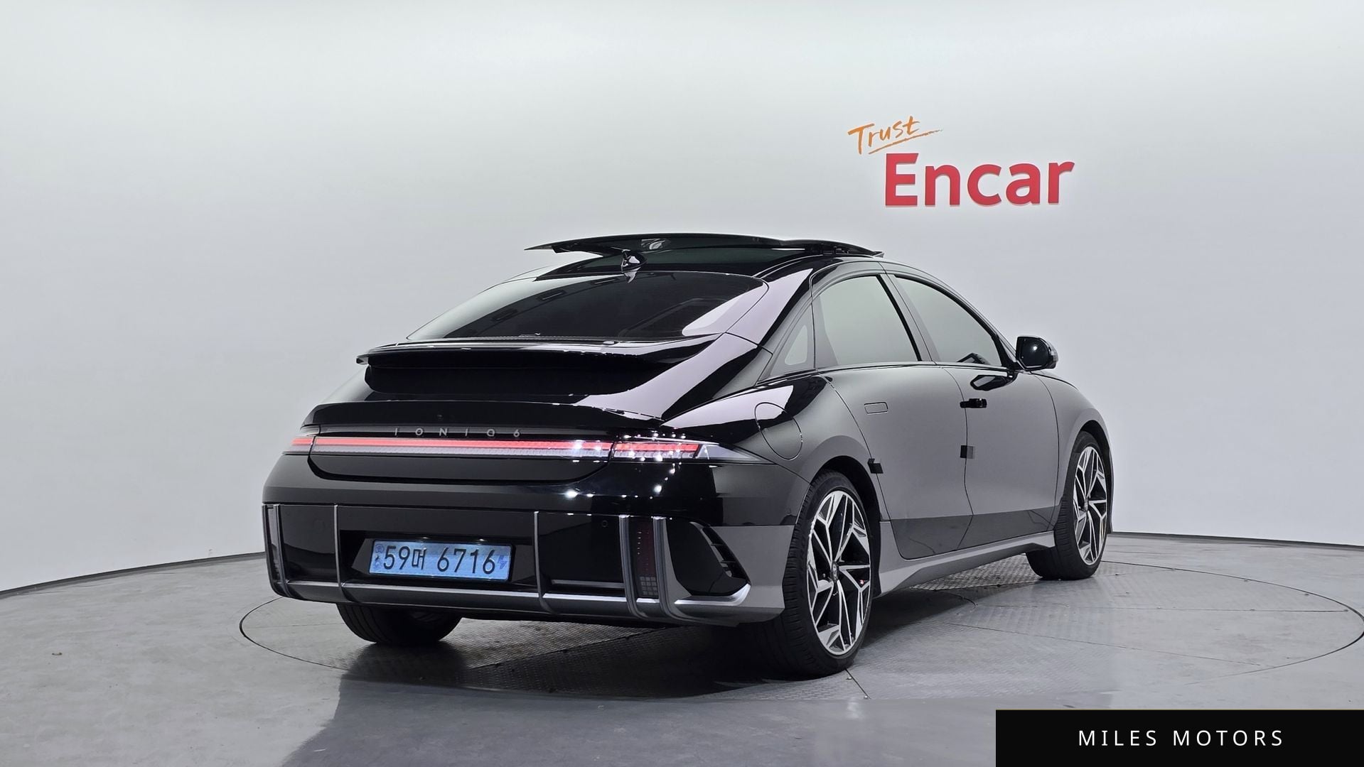 Hyundai Ioniq6 2023 — миниатюра 2