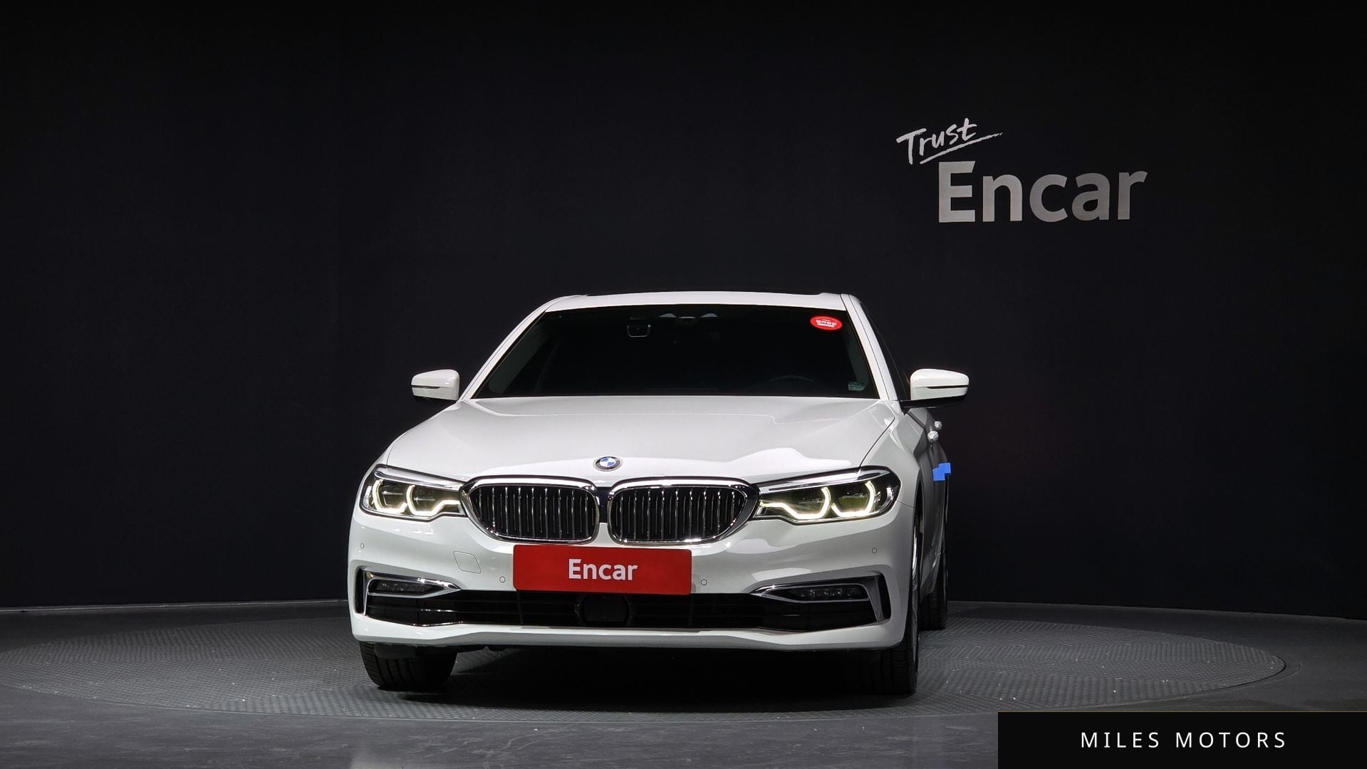 BMW 5 Series (G30) 2020 — миниатюра 3