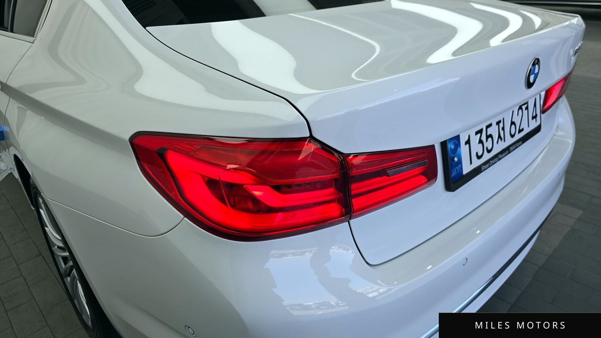 BMW 5 Series (G30) 2020 — миниатюра 9