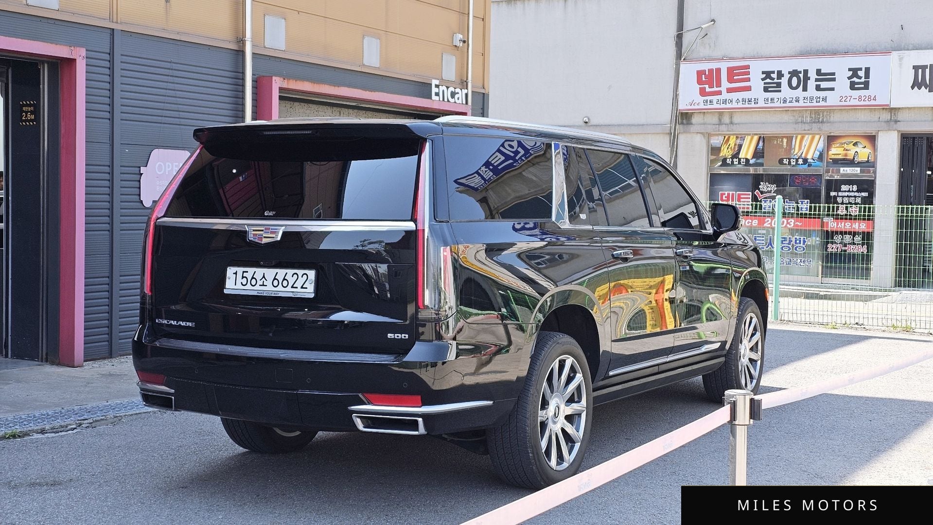 Cadillac Escalade 2022 — миниатюра 2