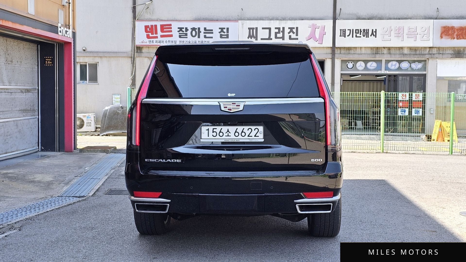 Cadillac Escalade 2022 — миниатюра 4