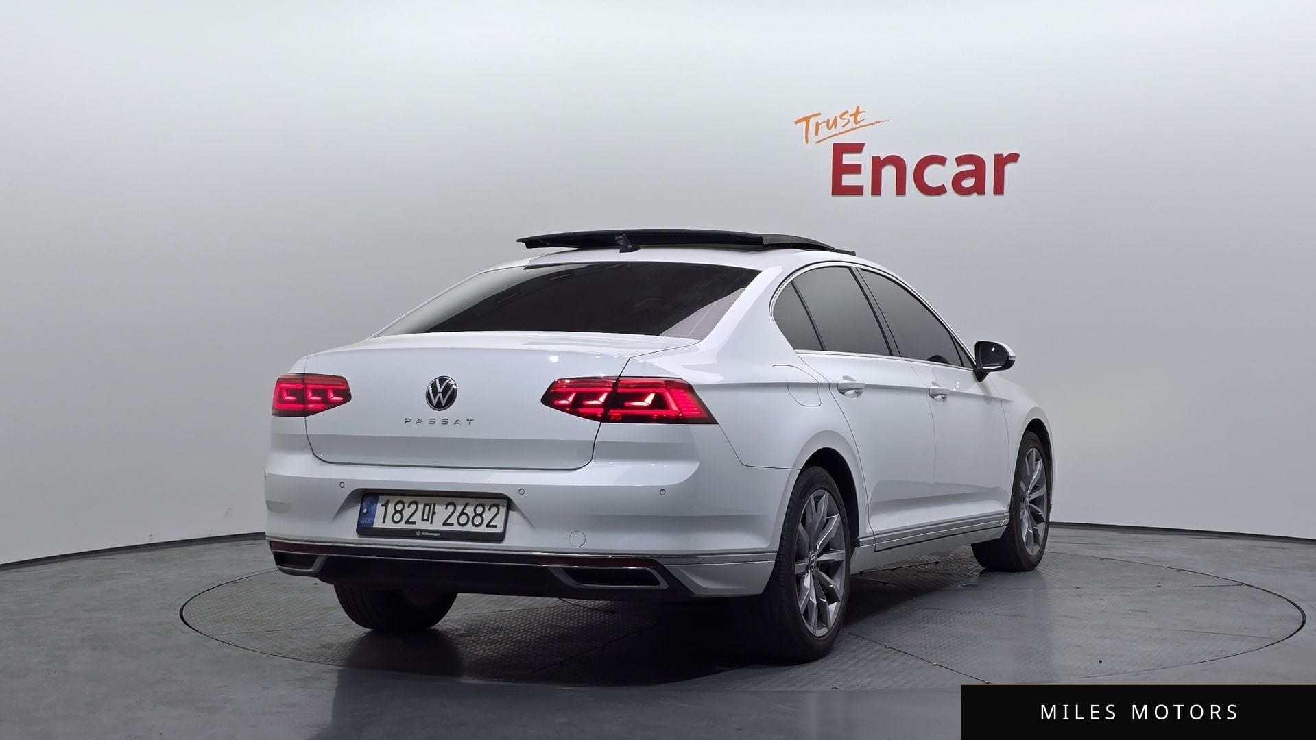 Volkswagen Passat 2021 — миниатюра 2