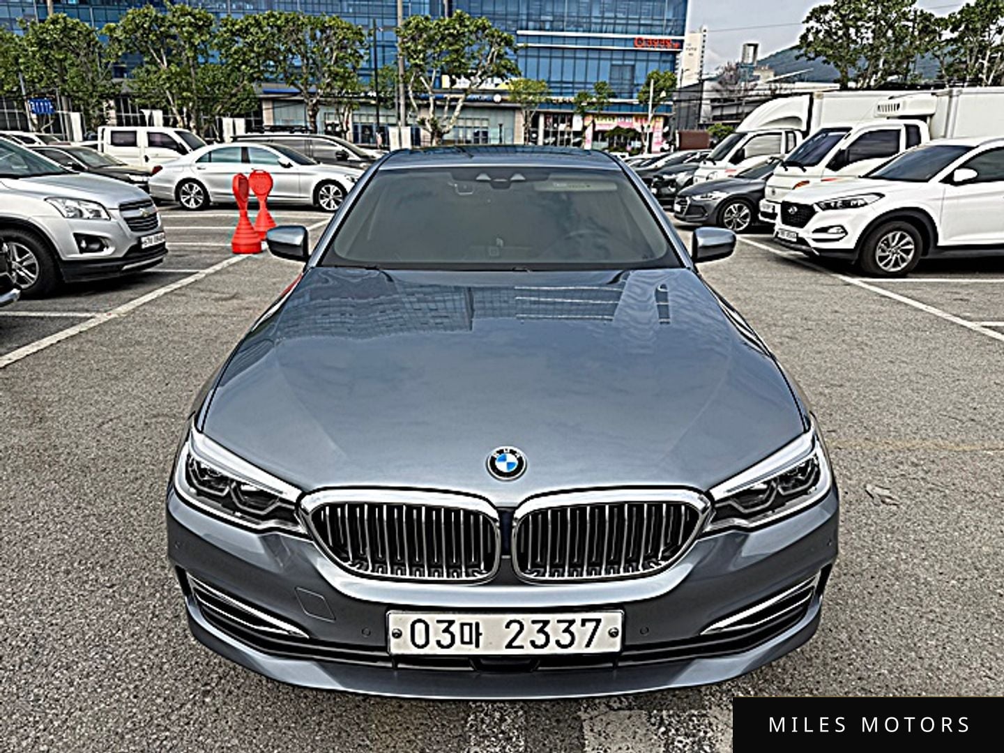 BMW 5 Series (G30) 2018 — миниатюра 3