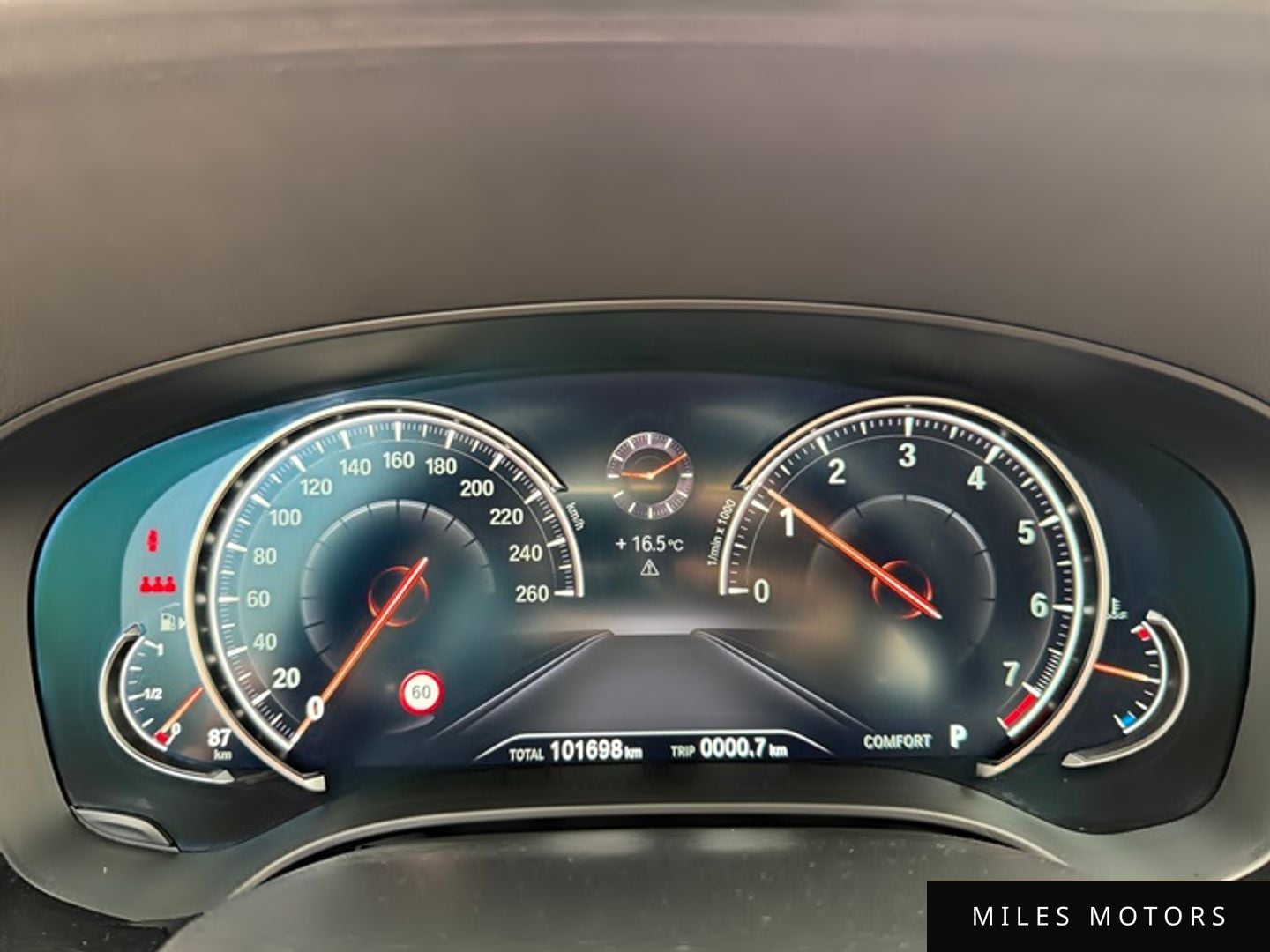 BMW 5 Series (G30) 2018 — миниатюра 8