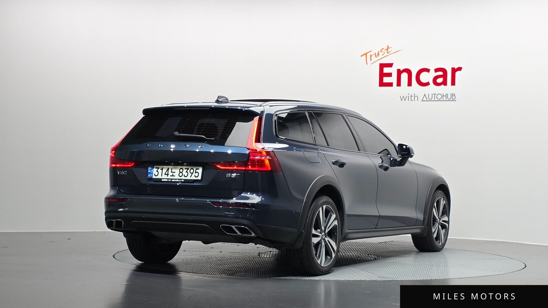 Volvo V60 2021 — миниатюра 2