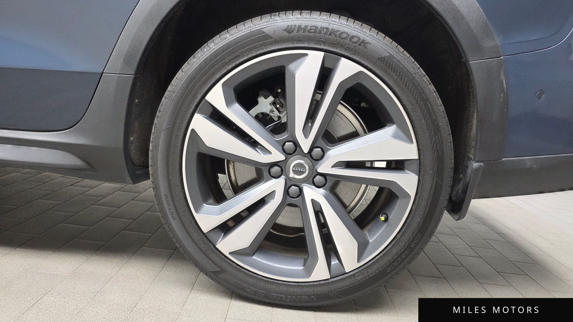 Volvo V60 2021 — миниатюра 7