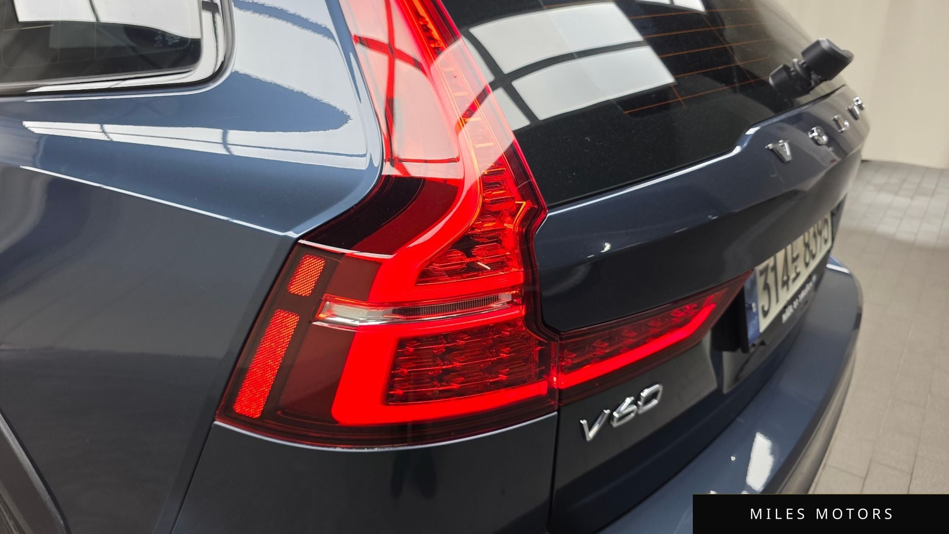 Volvo V60 2021 — миниатюра 9