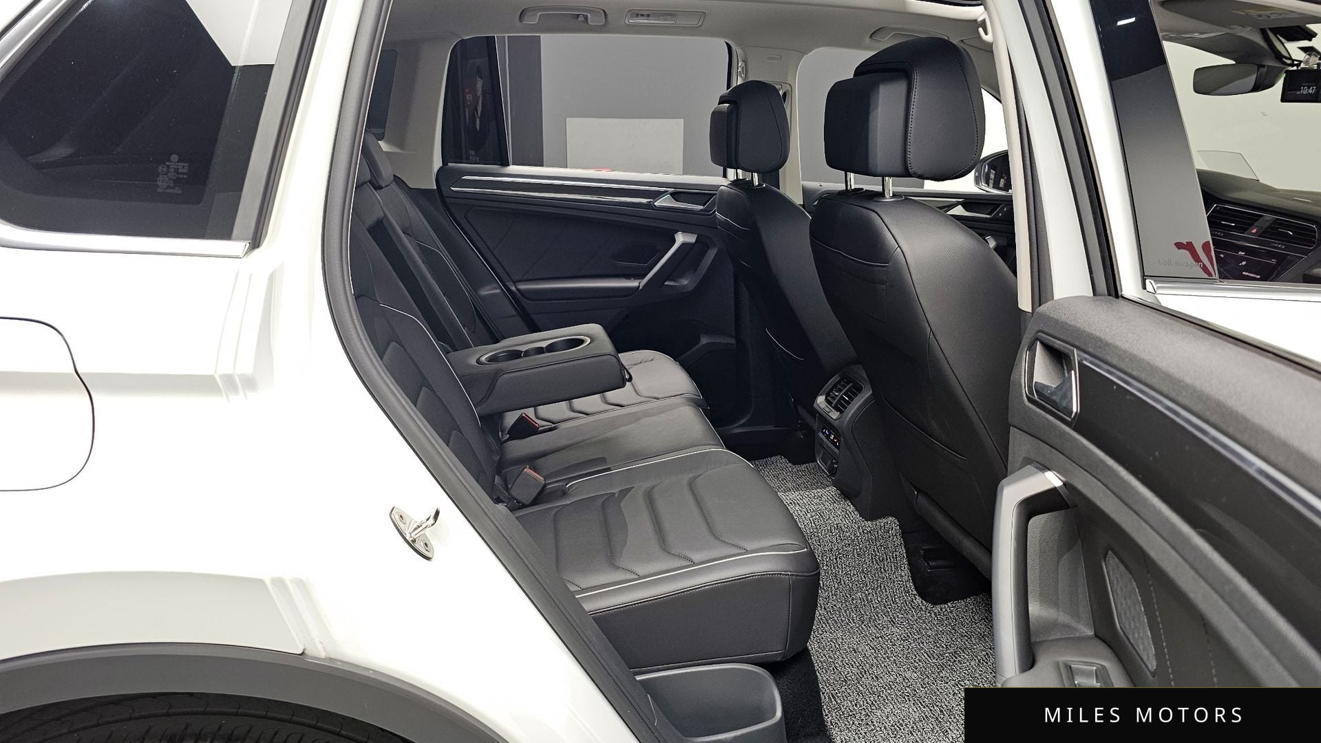 Volkswagen 티구안 2024 — миниатюра 17