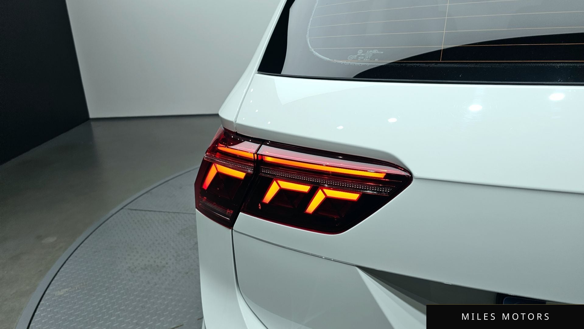Volkswagen 티구안 2024 — миниатюра 9