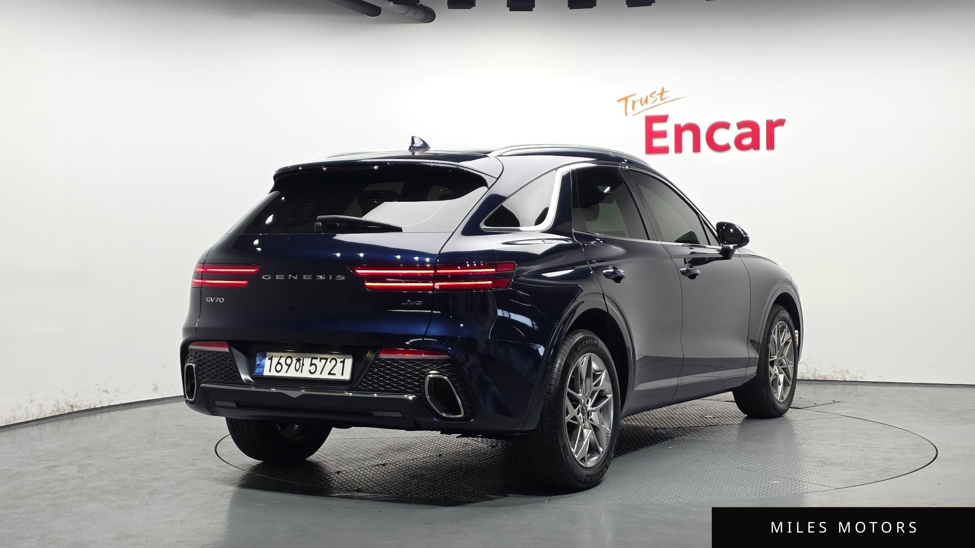 Genesis GV70 2022 — миниатюра 2