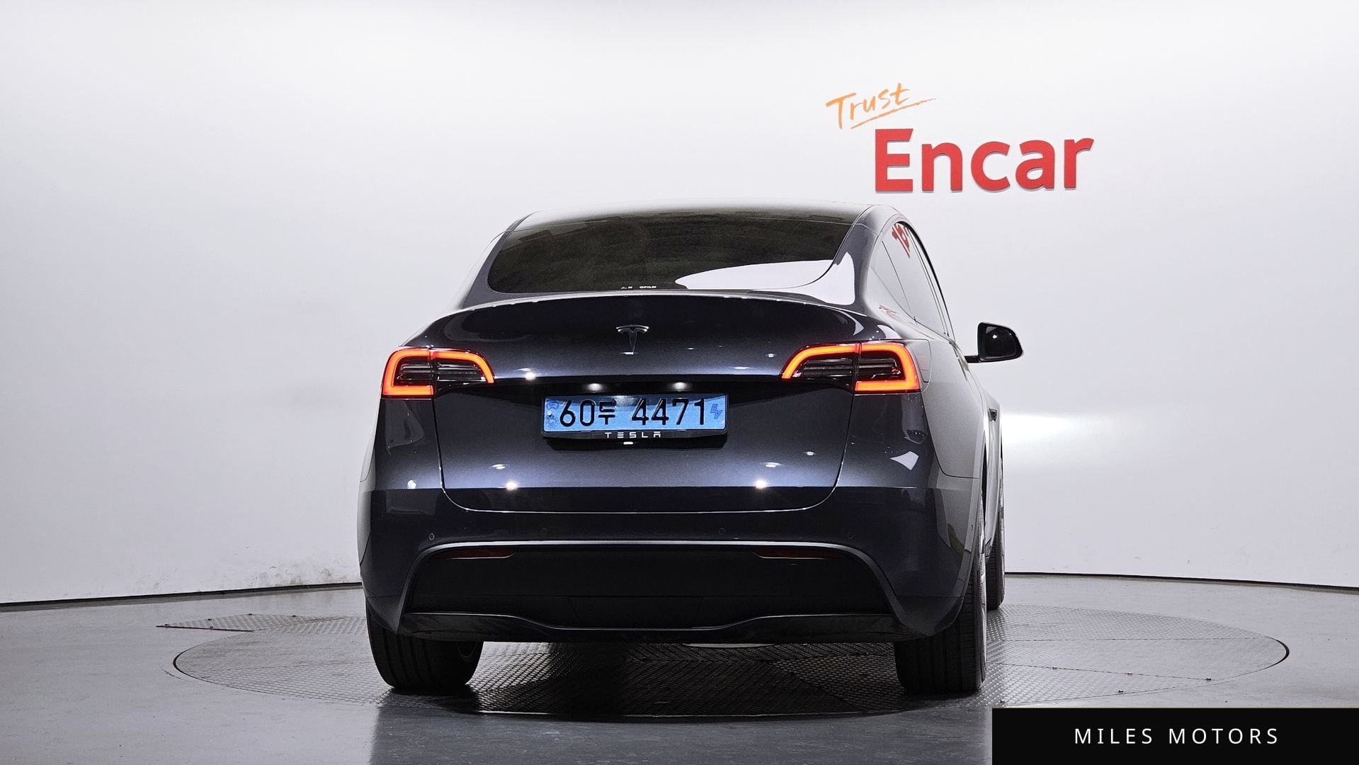 Tesla 모델 Y 2021 — миниатюра 3