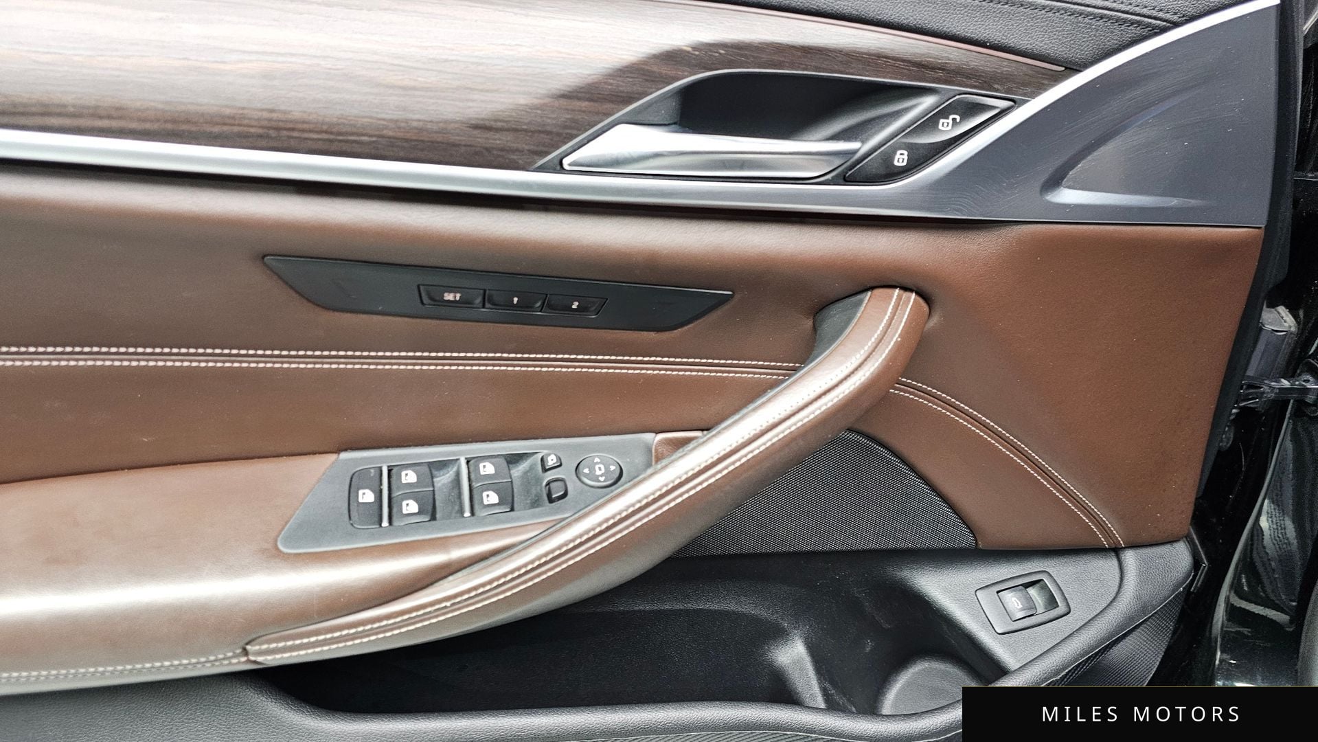 BMW 5시리즈 (G30) 2017 — миниатюра 20