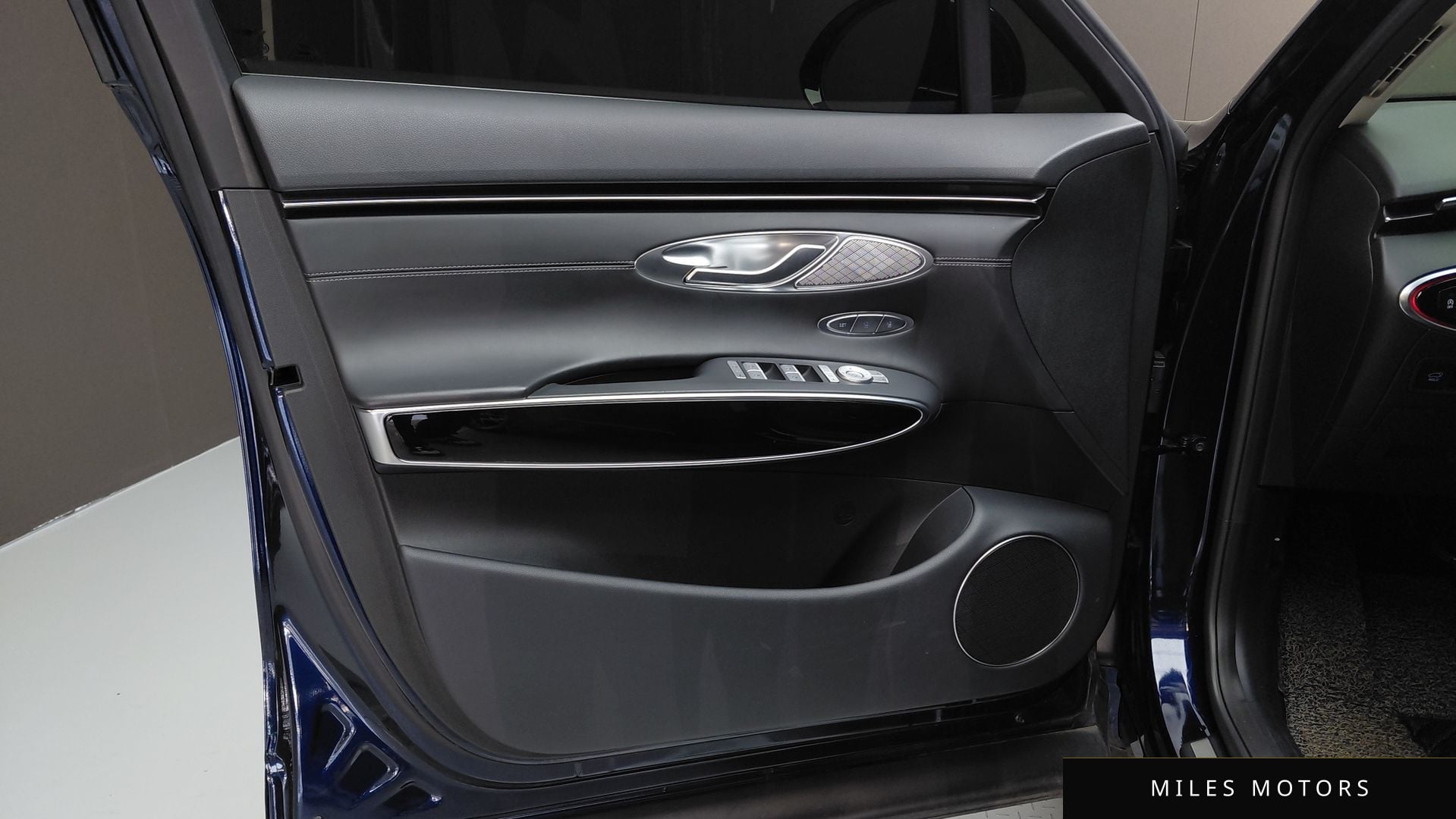 Genesis GV70 2021 — миниатюра 14