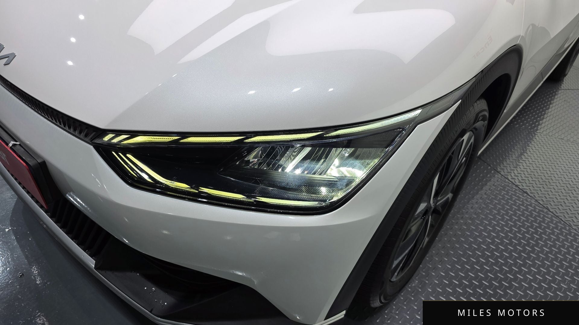 Kia EV6 2022 — миниатюра 8