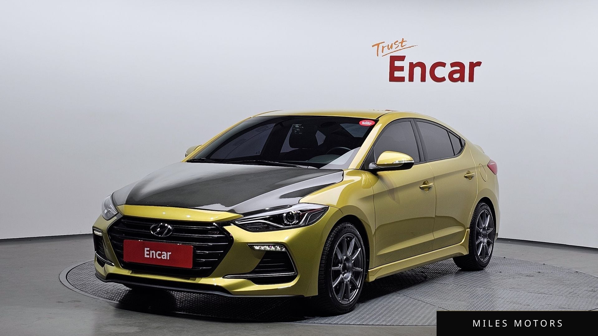Hyundai AVANTE 2017 — фото 1 из 12