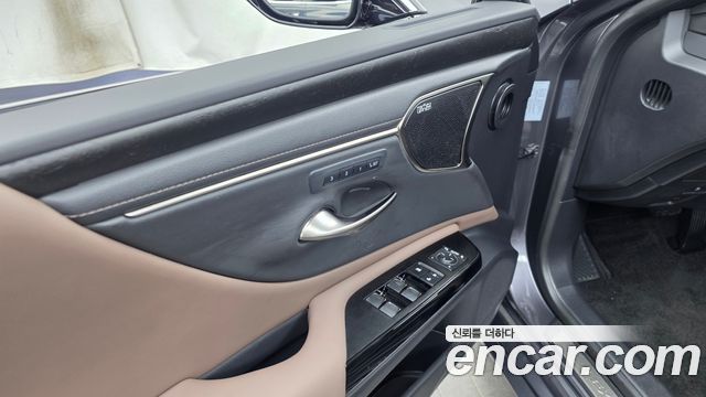 Лексус ES300h 2025 — миниатюра 30