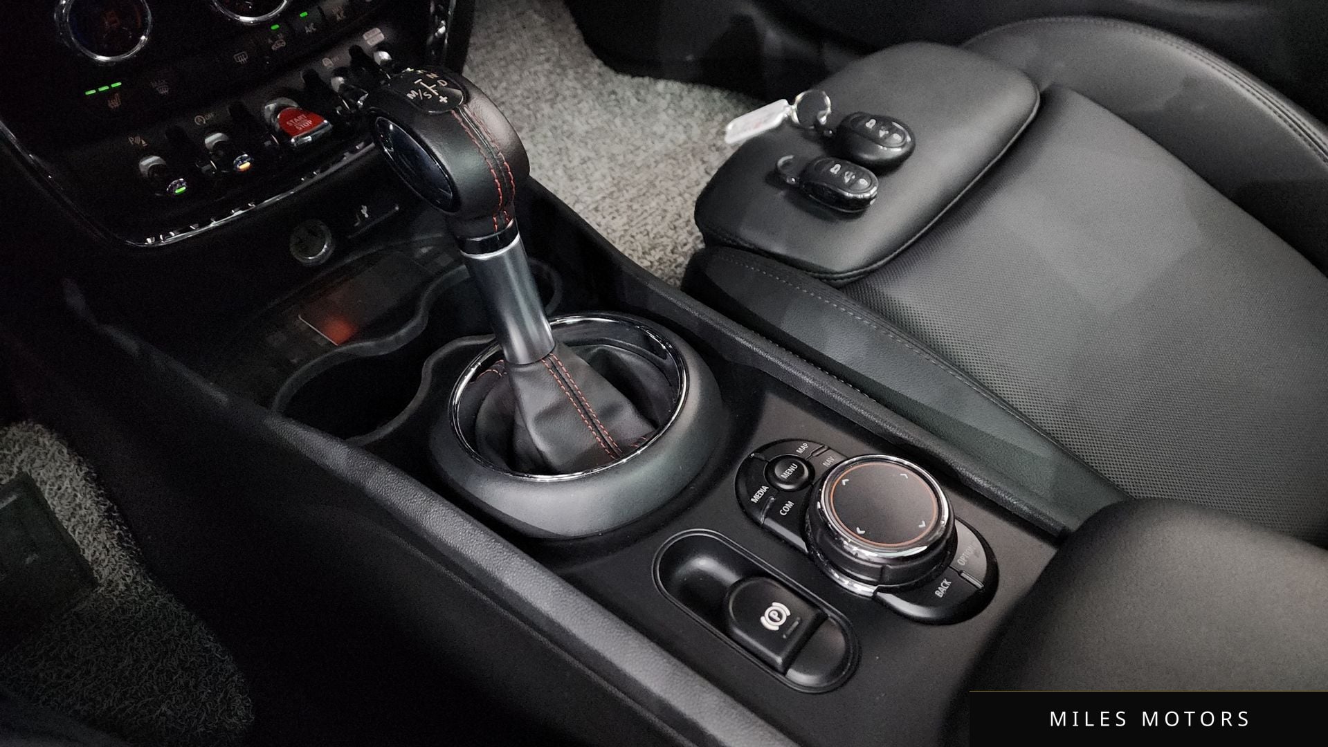 MINI 쿠퍼 S 클럽맨 2019 — миниатюра 9