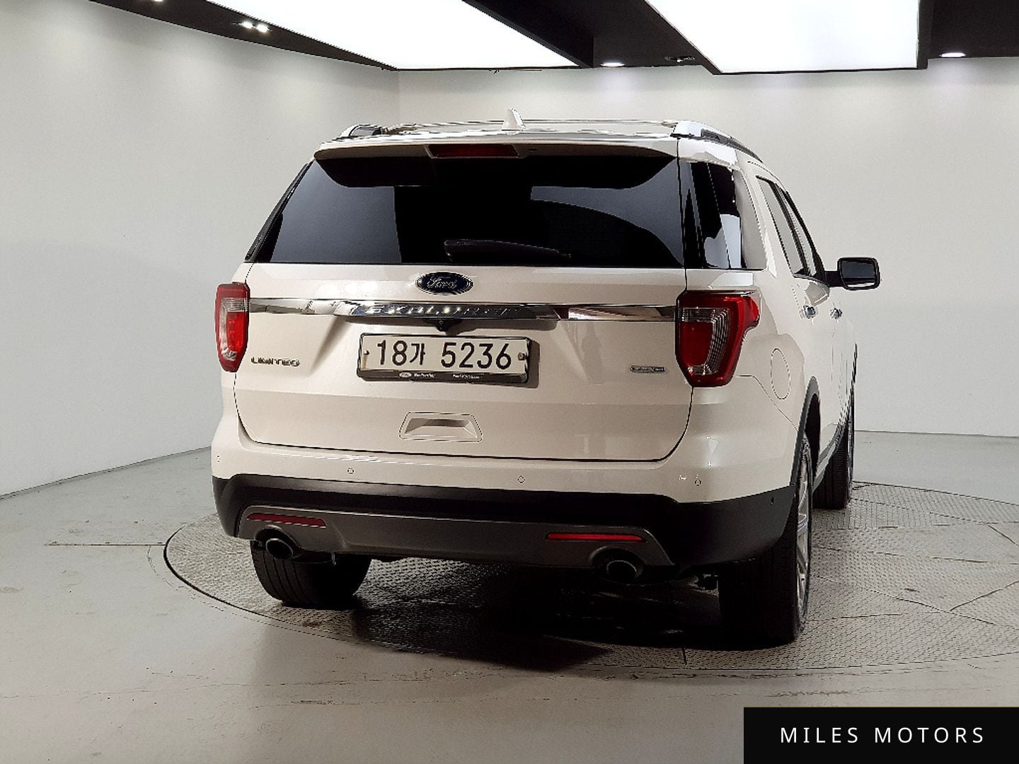 Ford Explorer 2017 — миниатюра 3