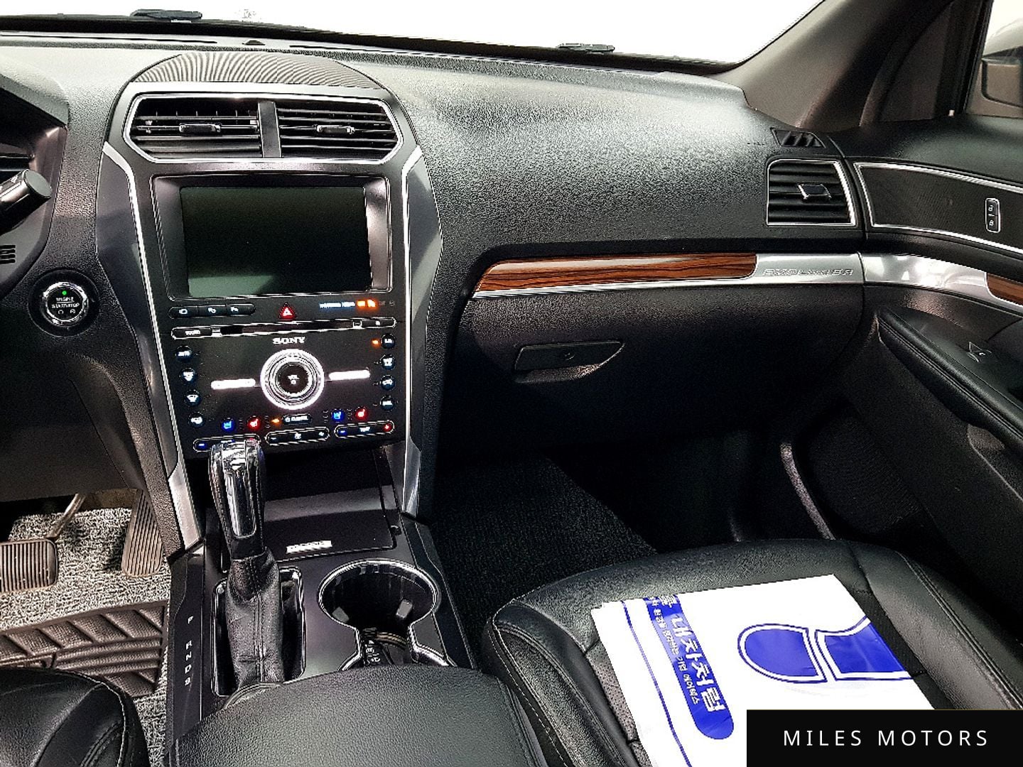 Ford Explorer 2017 — миниатюра 10