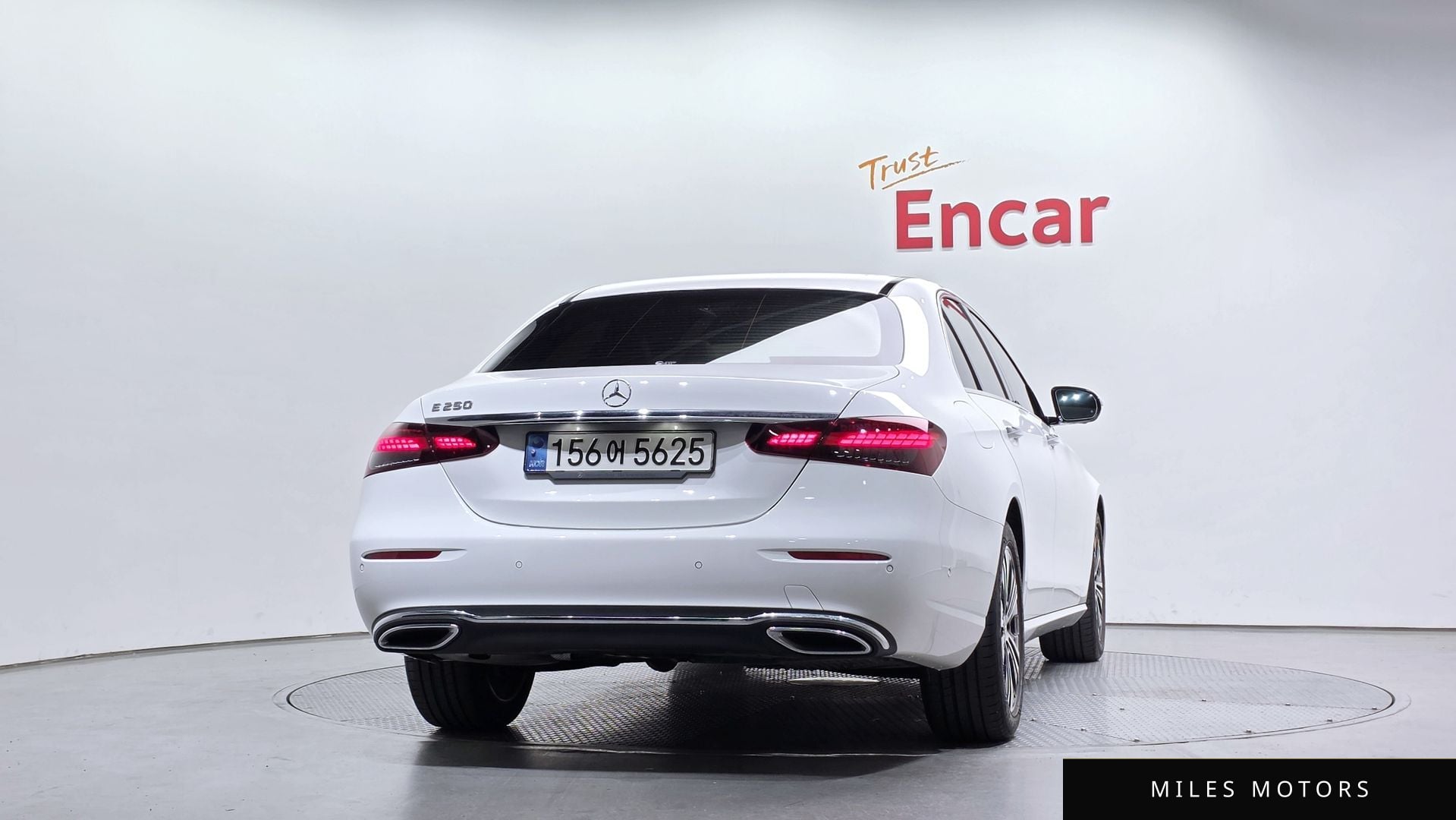 Mercedes-Benz E-Class W213 2022 — миниатюра 4