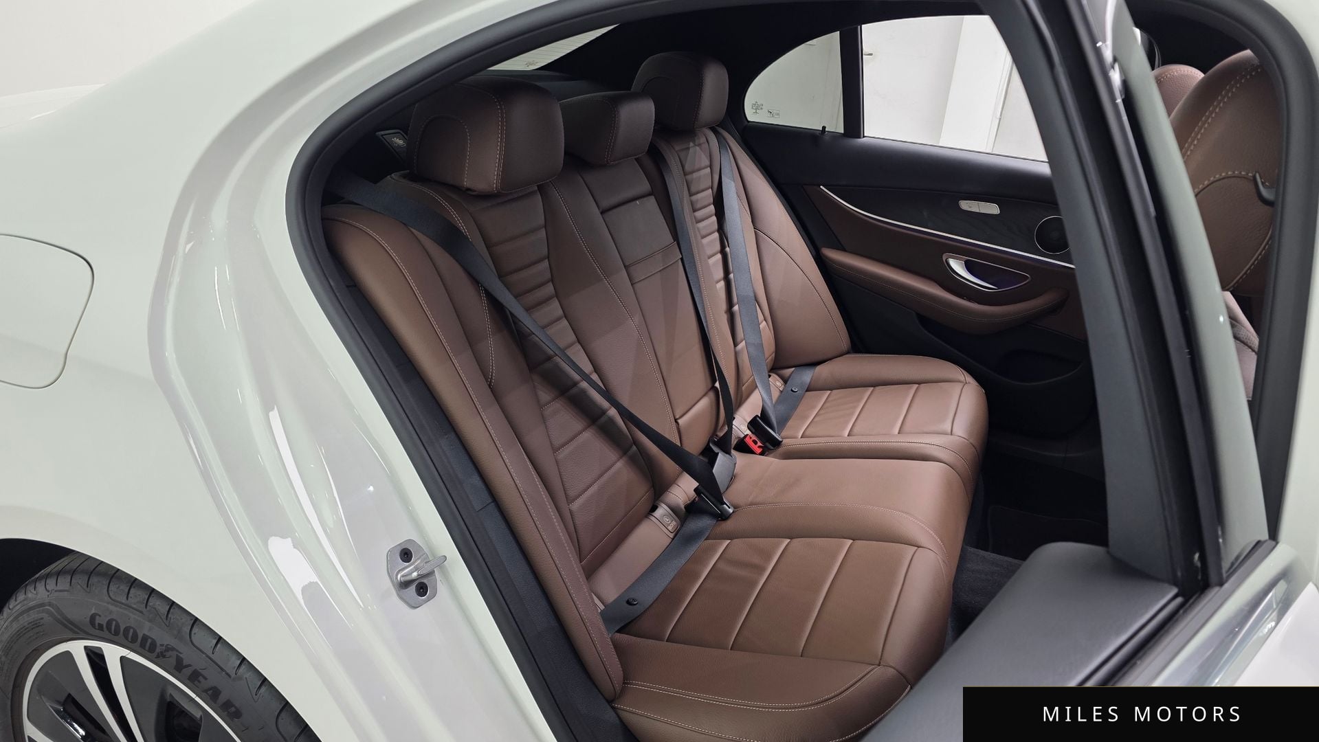 Mercedes-Benz E-Class W213 2022 — миниатюра 17