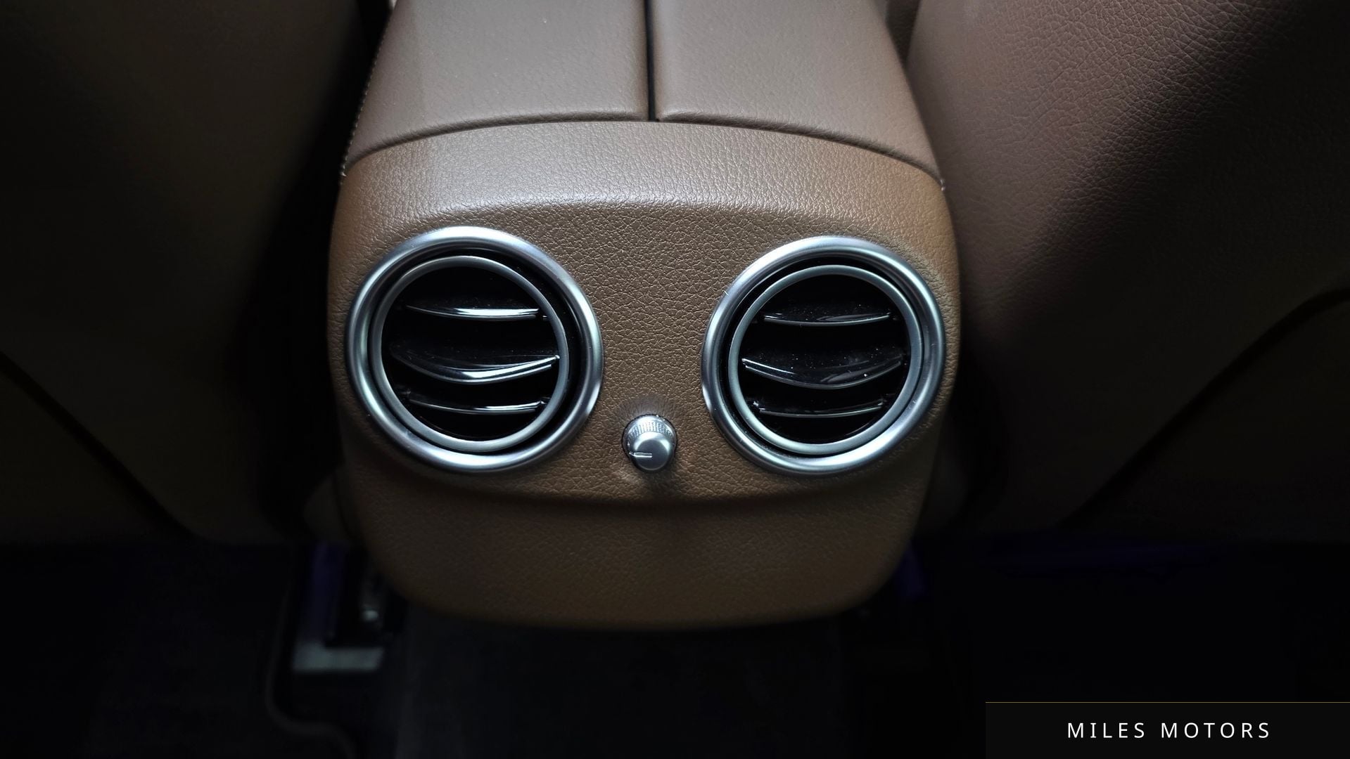 Mercedes-Benz E-Class W213 2022 — миниатюра 28
