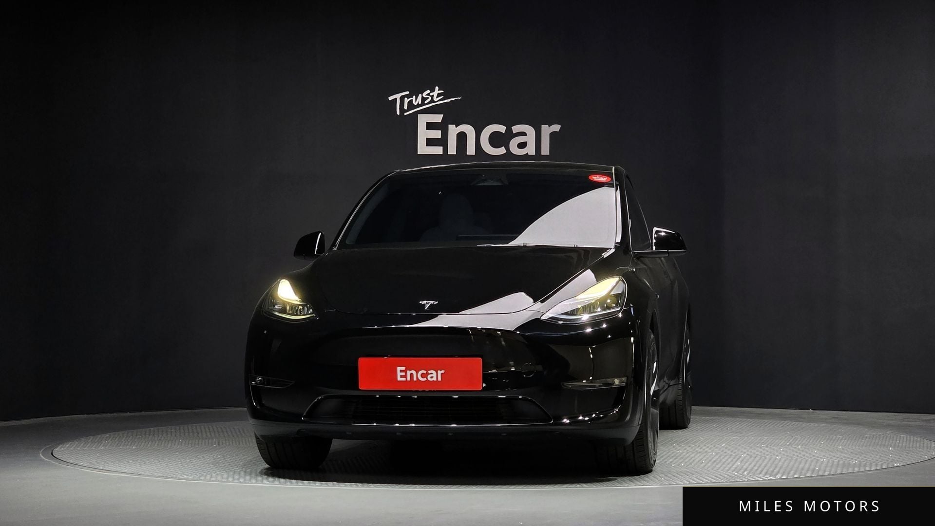Tesla Model Y 2024 — миниатюра 3